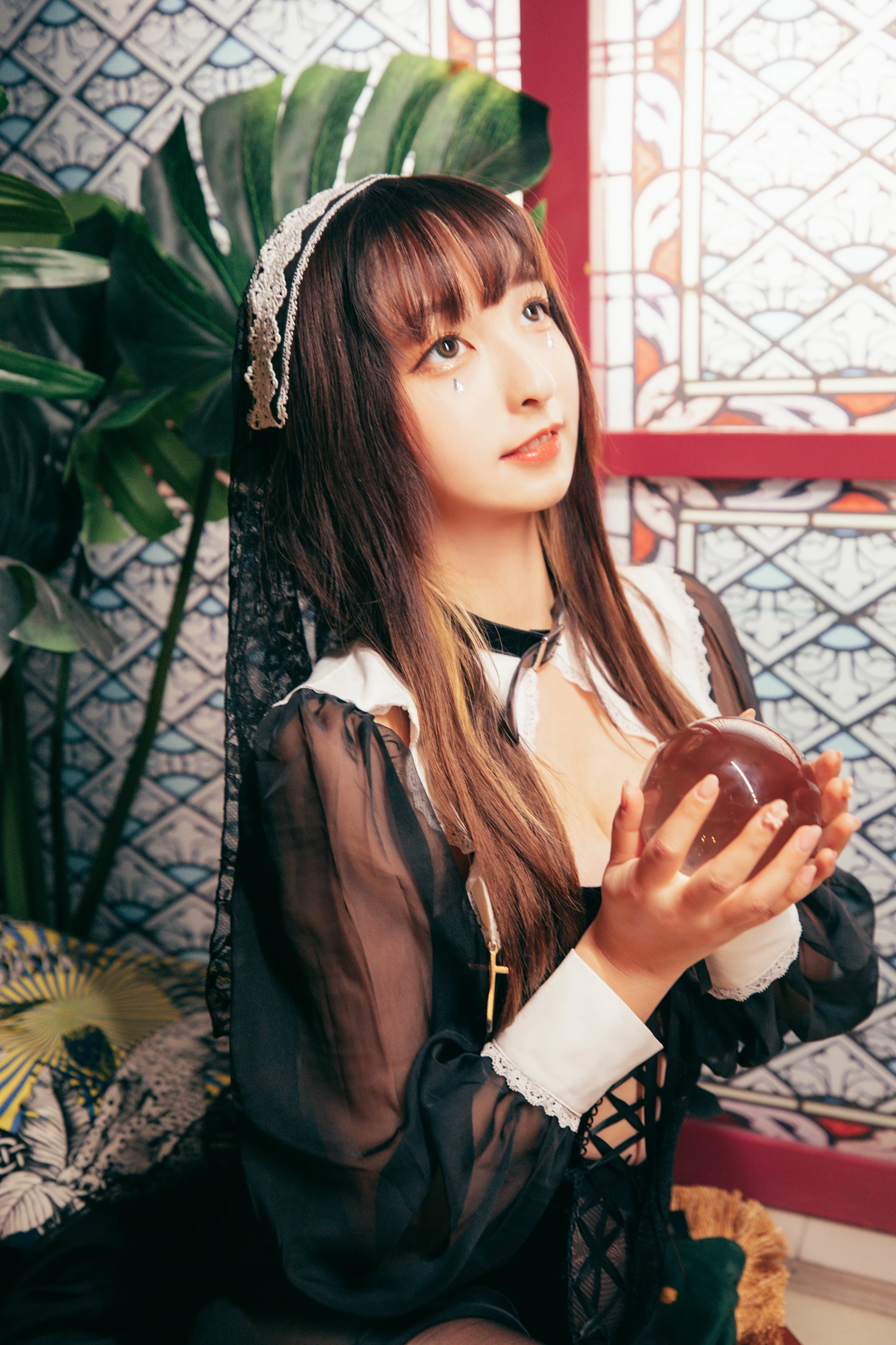 神楽坂真冬 第三季 序号19：《光の囁き 》光の修女 [150P2V-884MB]修女, 内衣, 双马尾, 白丝, 神楽坂真冬, 美腿, 美足, 高跟鞋, 黑丝