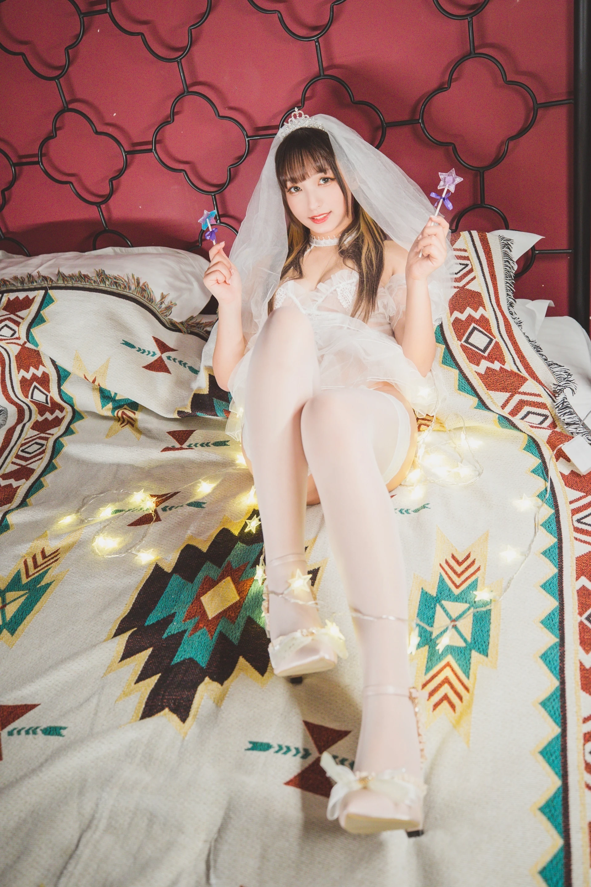 神楽坂真冬 第三季 序号19：《光の囁き 》光の修女 [150P2V-884MB]修女, 内衣, 双马尾, 白丝, 神楽坂真冬, 美腿, 美足, 高跟鞋, 黑丝