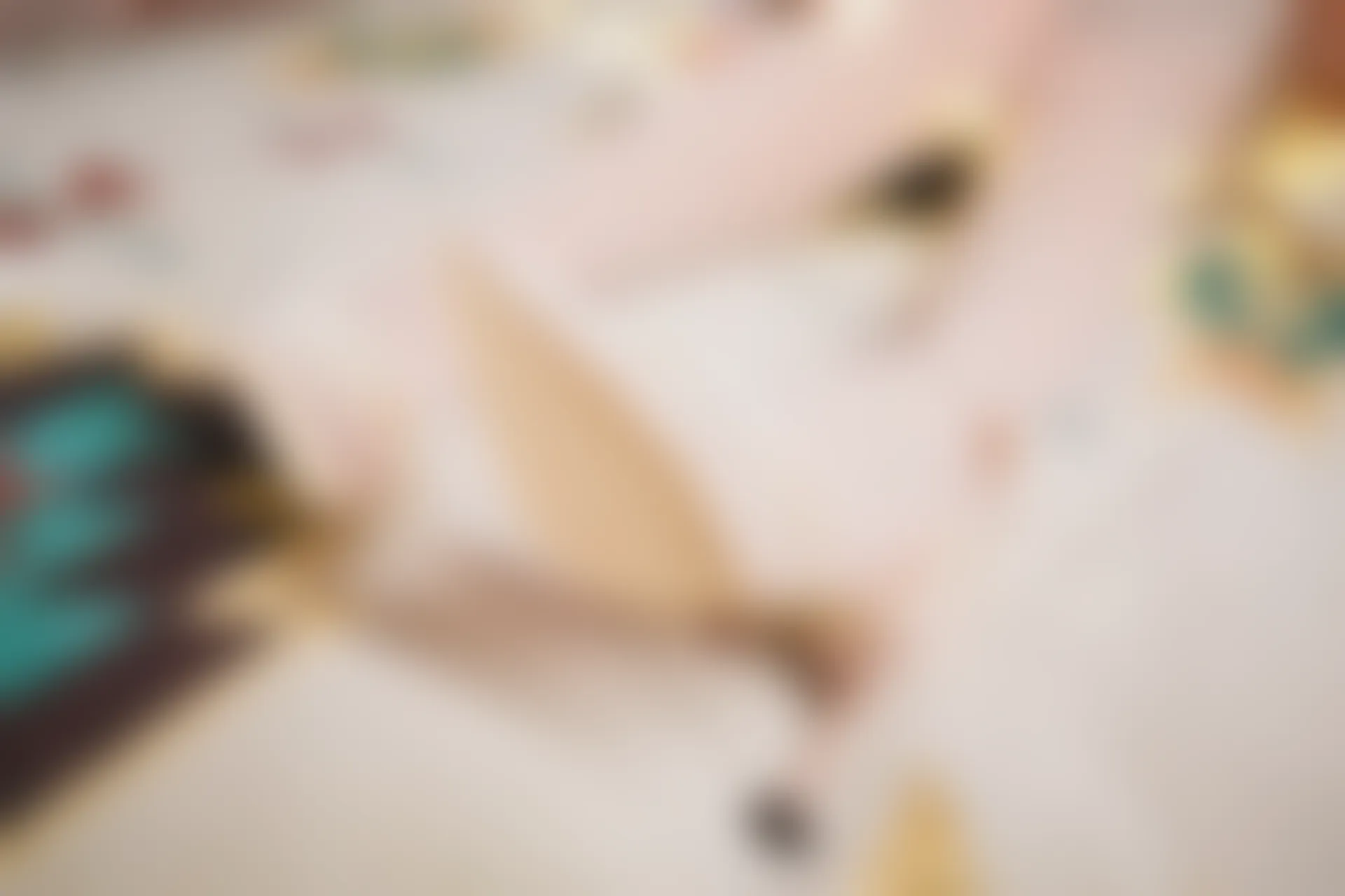 神楽坂真冬 第三季 序号19：《光の囁き 》光の修女 [150P2V-884MB]修女, 内衣, 双马尾, 白丝, 神楽坂真冬, 美腿, 美足, 高跟鞋, 黑丝