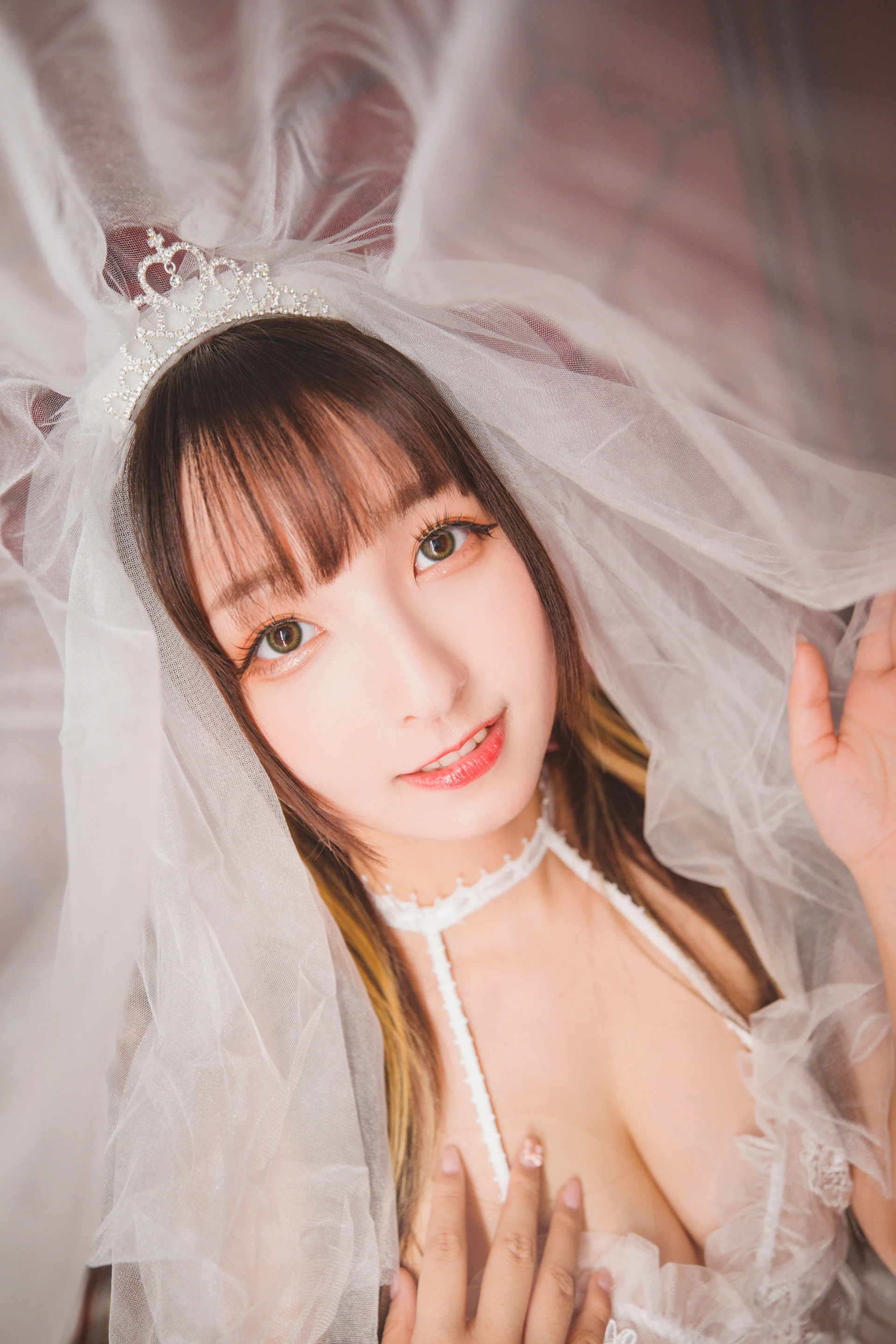 神楽坂真冬 第三季 序号19：《光の囁き 》光の修女 [150P2V-884MB]修女, 内衣, 双马尾, 白丝, 神楽坂真冬, 美腿, 美足, 高跟鞋, 黑丝