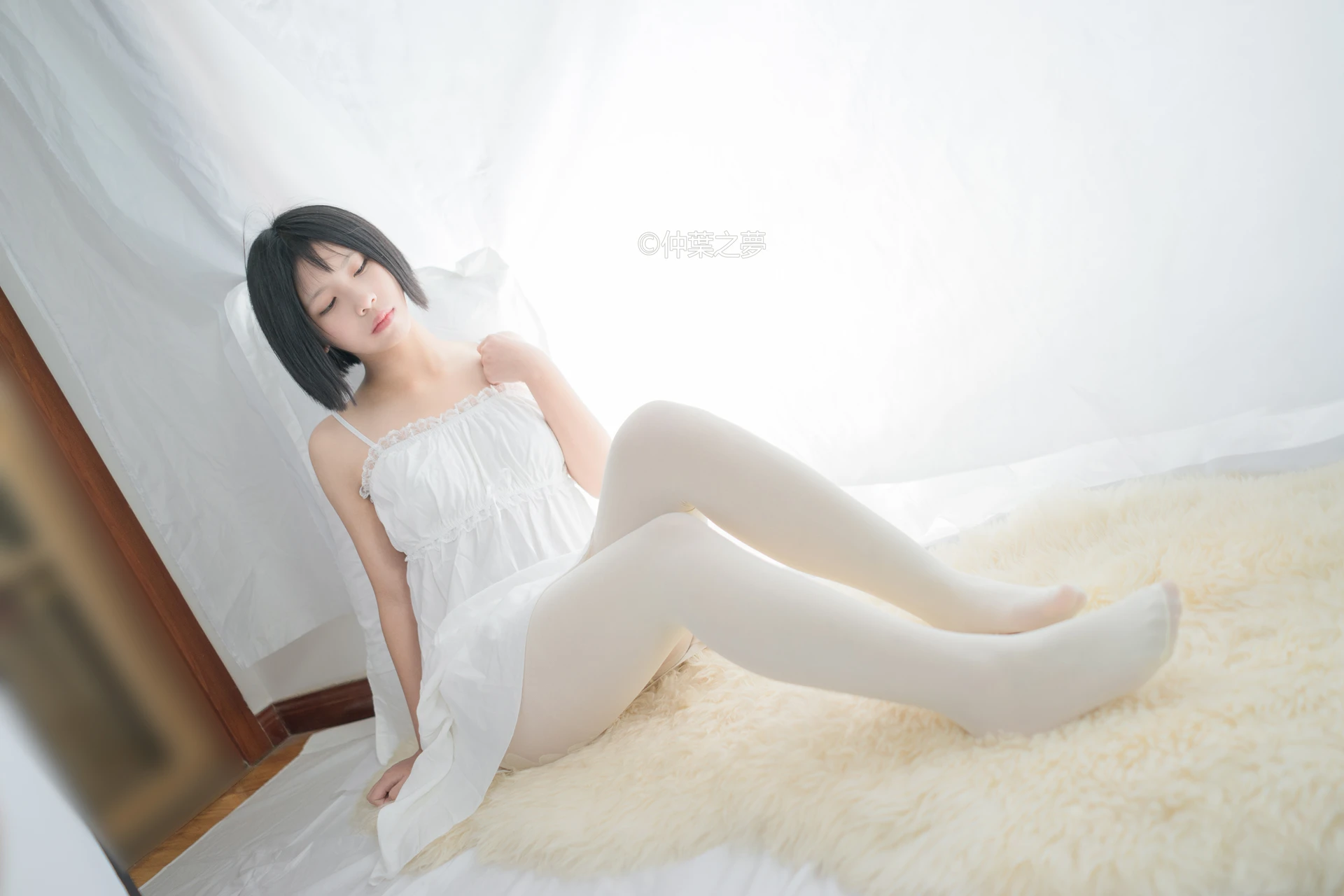 轻兰映画 Grand.001 [73P-117M]白丝, 美腿, 美足, 轻兰映画