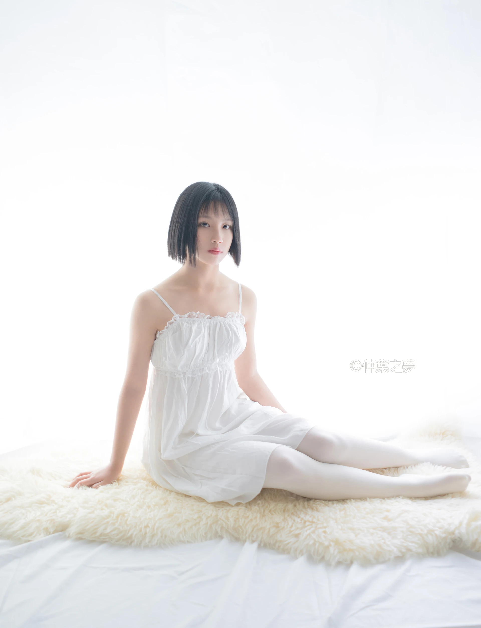 轻兰映画 Grand.001 [73P-117M]白丝, 美腿, 美足, 轻兰映画