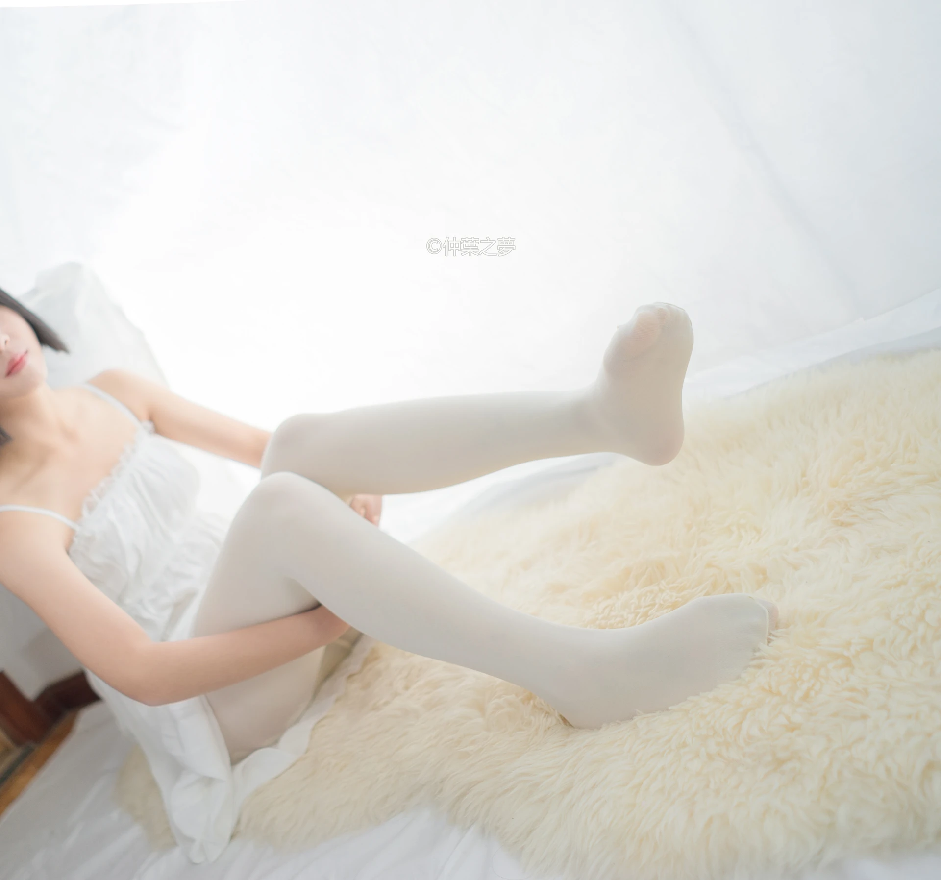 轻兰映画 Grand.001 [73P-117M]白丝, 美腿, 美足, 轻兰映画