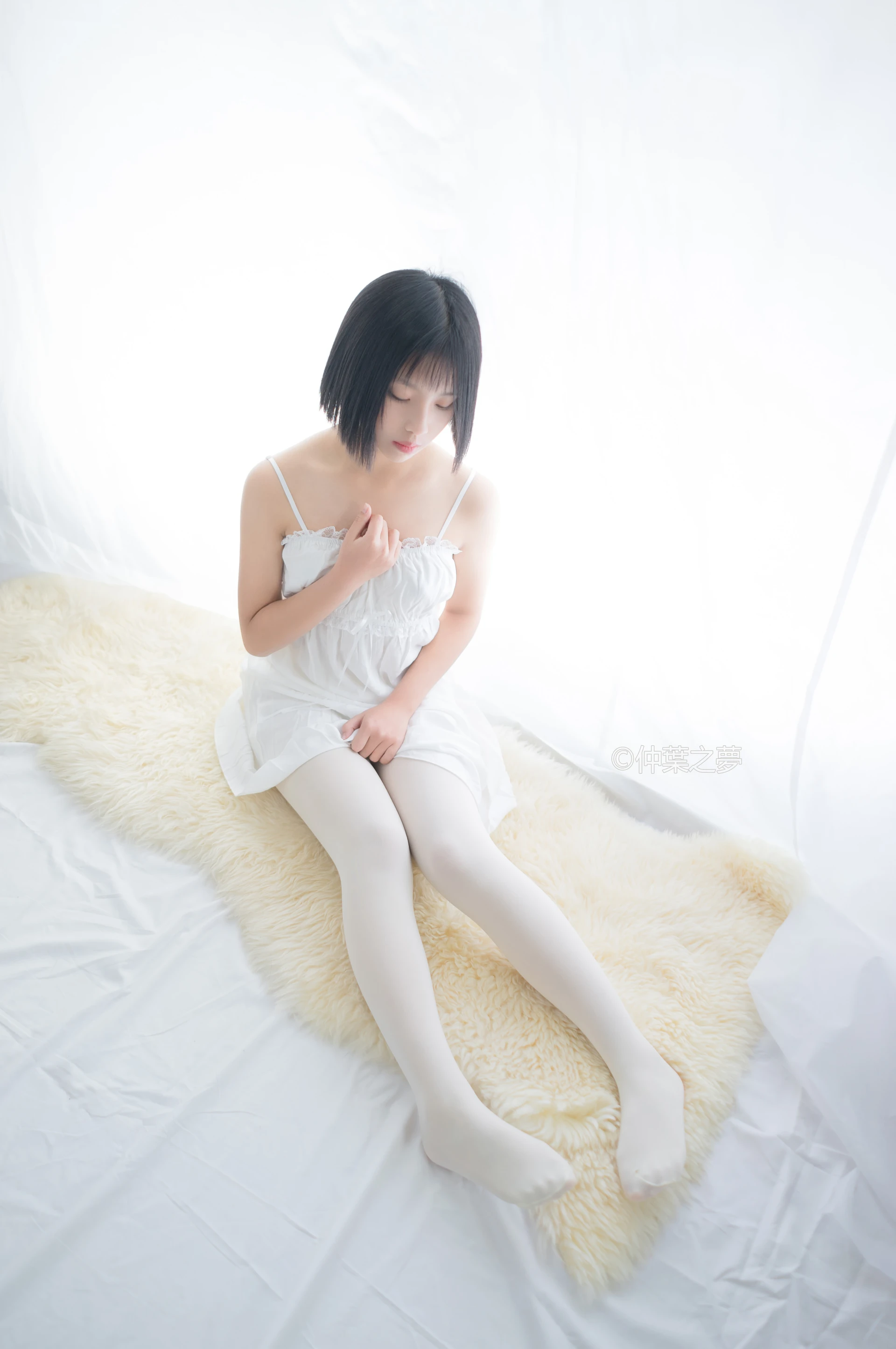 轻兰映画 Grand.001 [73P-117M]白丝, 美腿, 美足, 轻兰映画