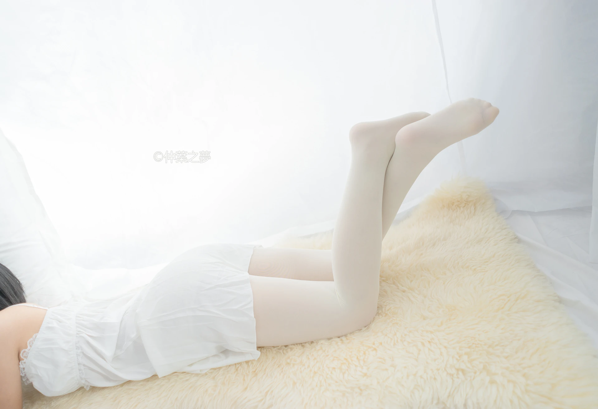 轻兰映画 Grand.001 [73P-117M]白丝, 美腿, 美足, 轻兰映画