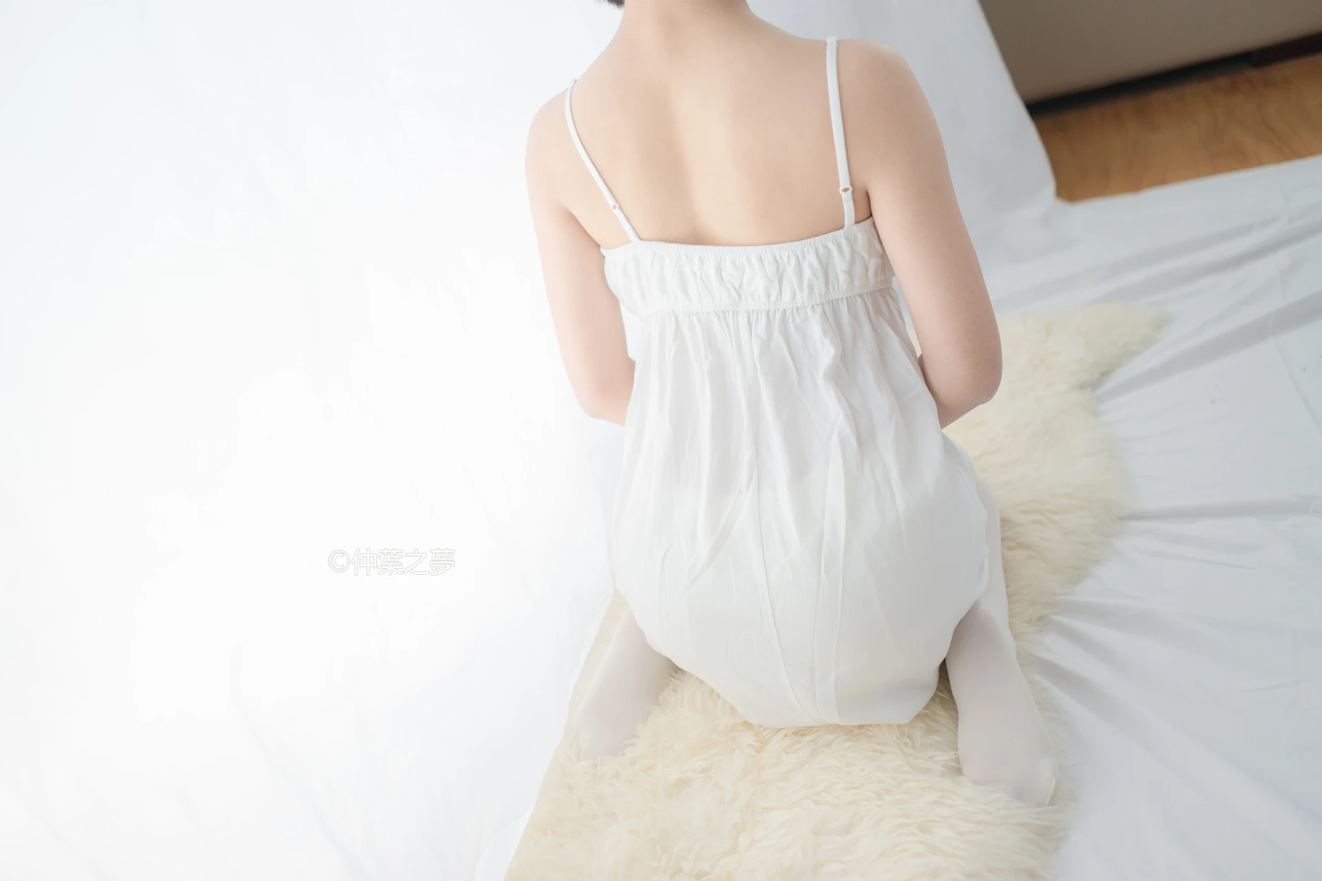 轻兰映画 Grand.001 [73P-117M]白丝, 美腿, 美足, 轻兰映画