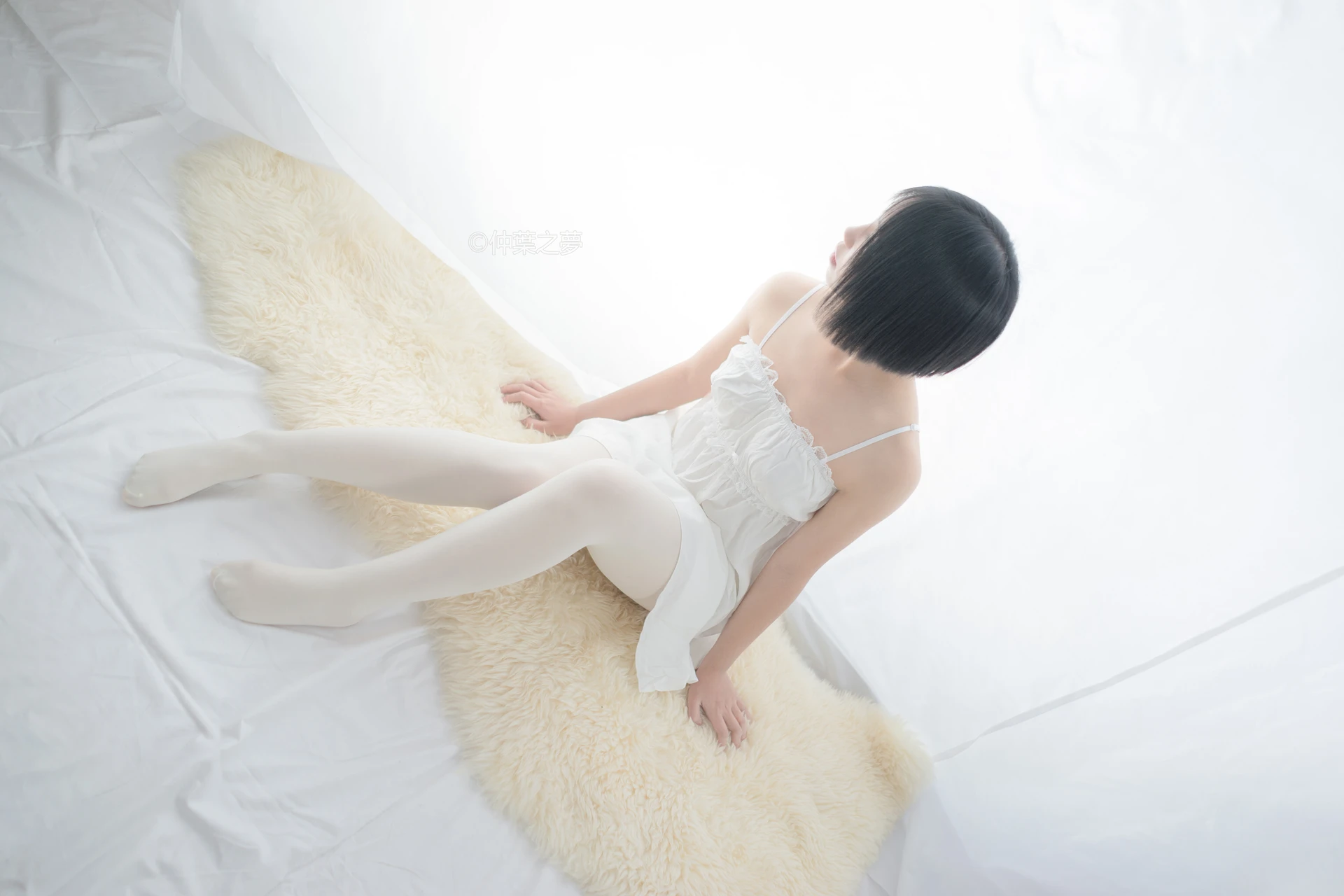 轻兰映画 Grand.001 [73P-117M]白丝, 美腿, 美足, 轻兰映画