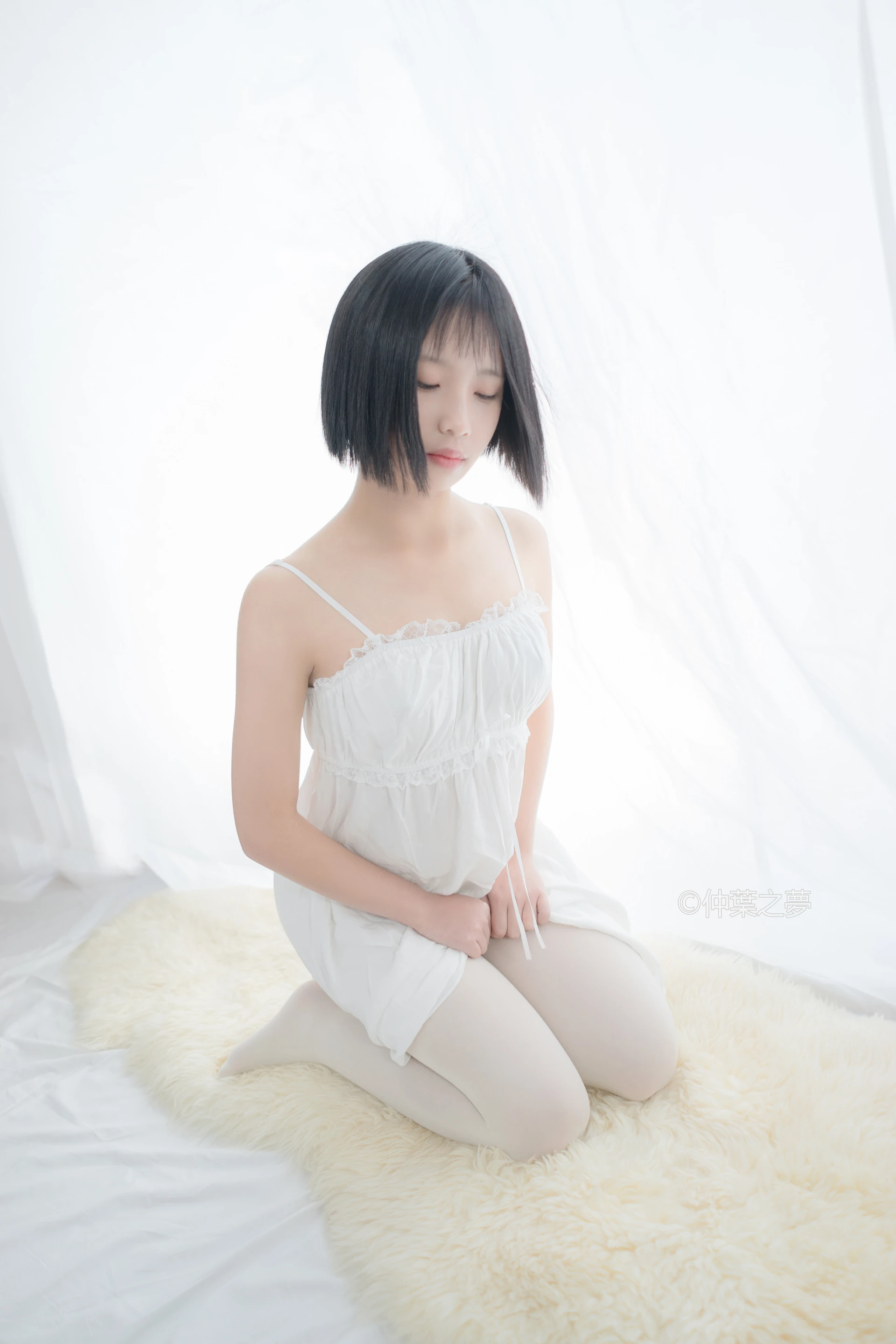 轻兰映画 Grand.001 [73P-117M]白丝, 美腿, 美足, 轻兰映画