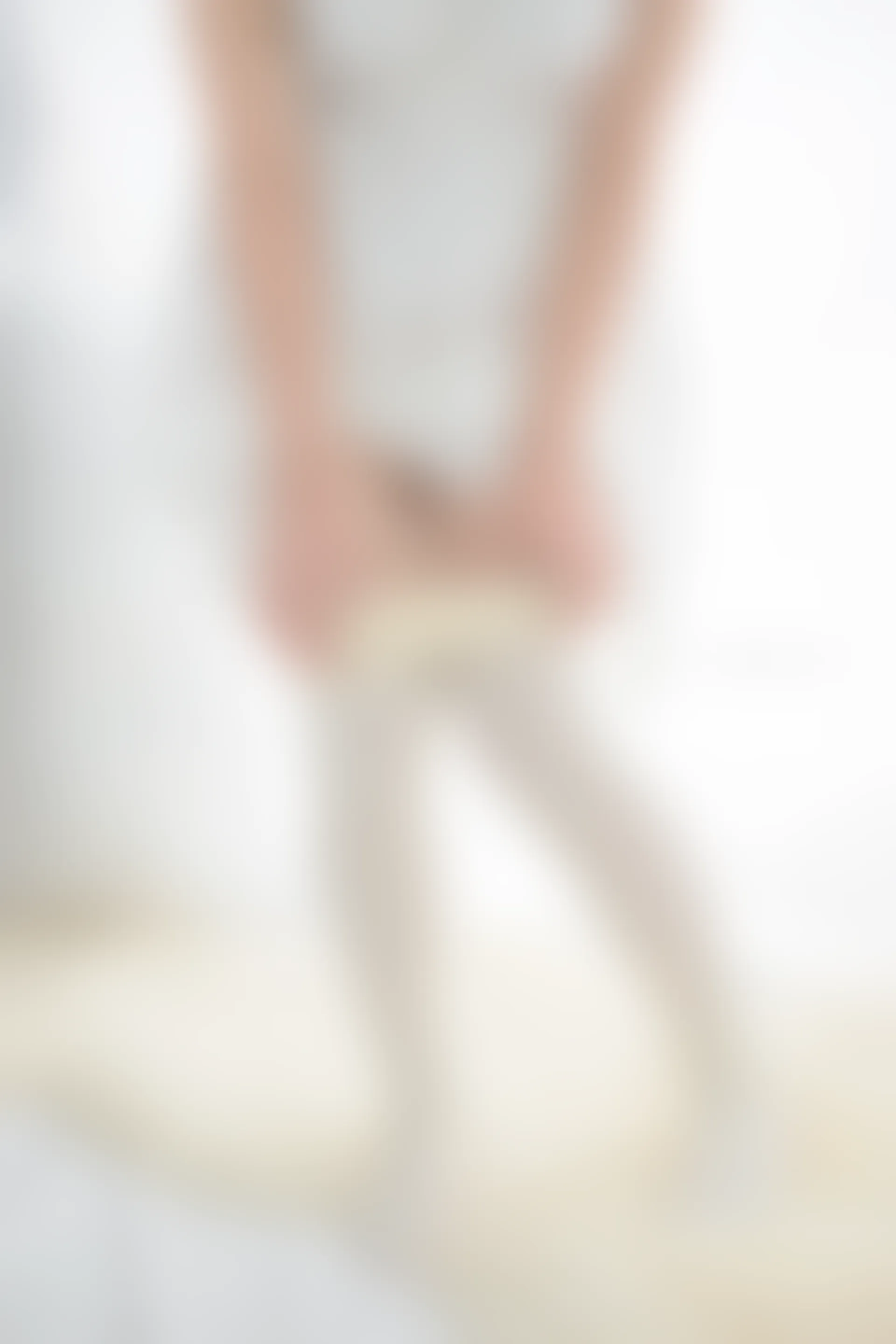 轻兰映画 Grand.001 [73P-117M]白丝, 美腿, 美足, 轻兰映画