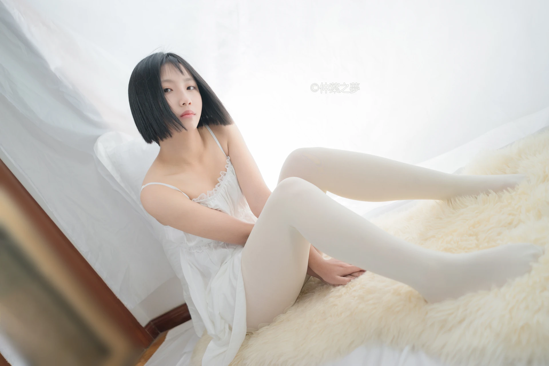 轻兰映画 Grand.001 [73P-117M]白丝, 美腿, 美足, 轻兰映画