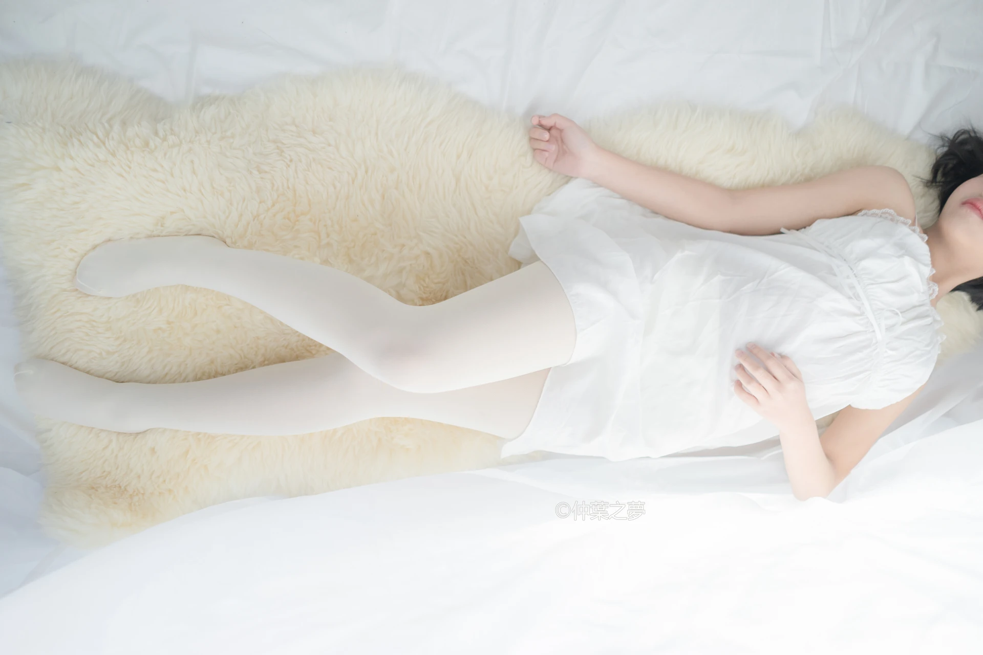 轻兰映画 Grand.001 [73P-117M]白丝, 美腿, 美足, 轻兰映画