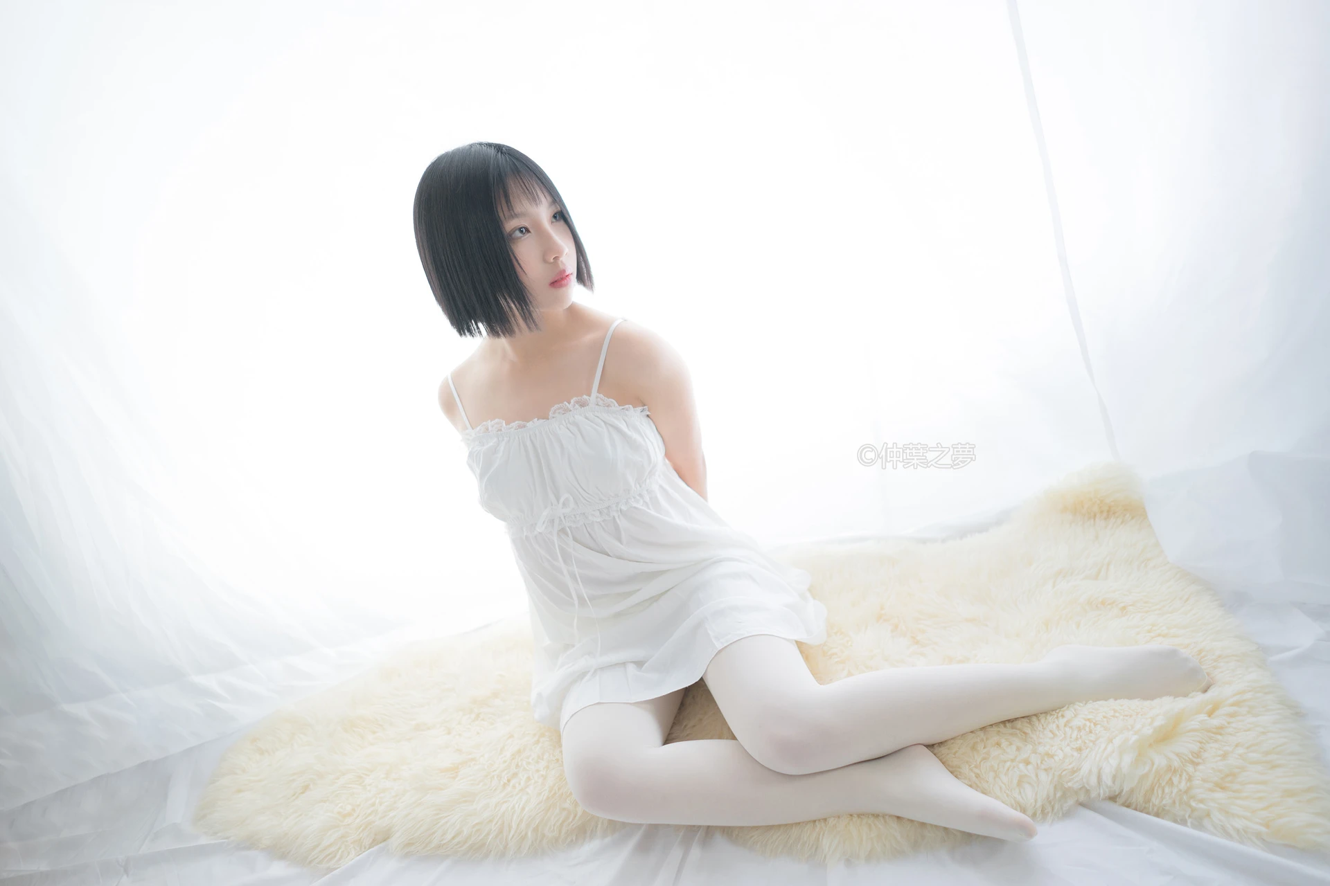 轻兰映画 Grand.001 [73P-117M]白丝, 美腿, 美足, 轻兰映画