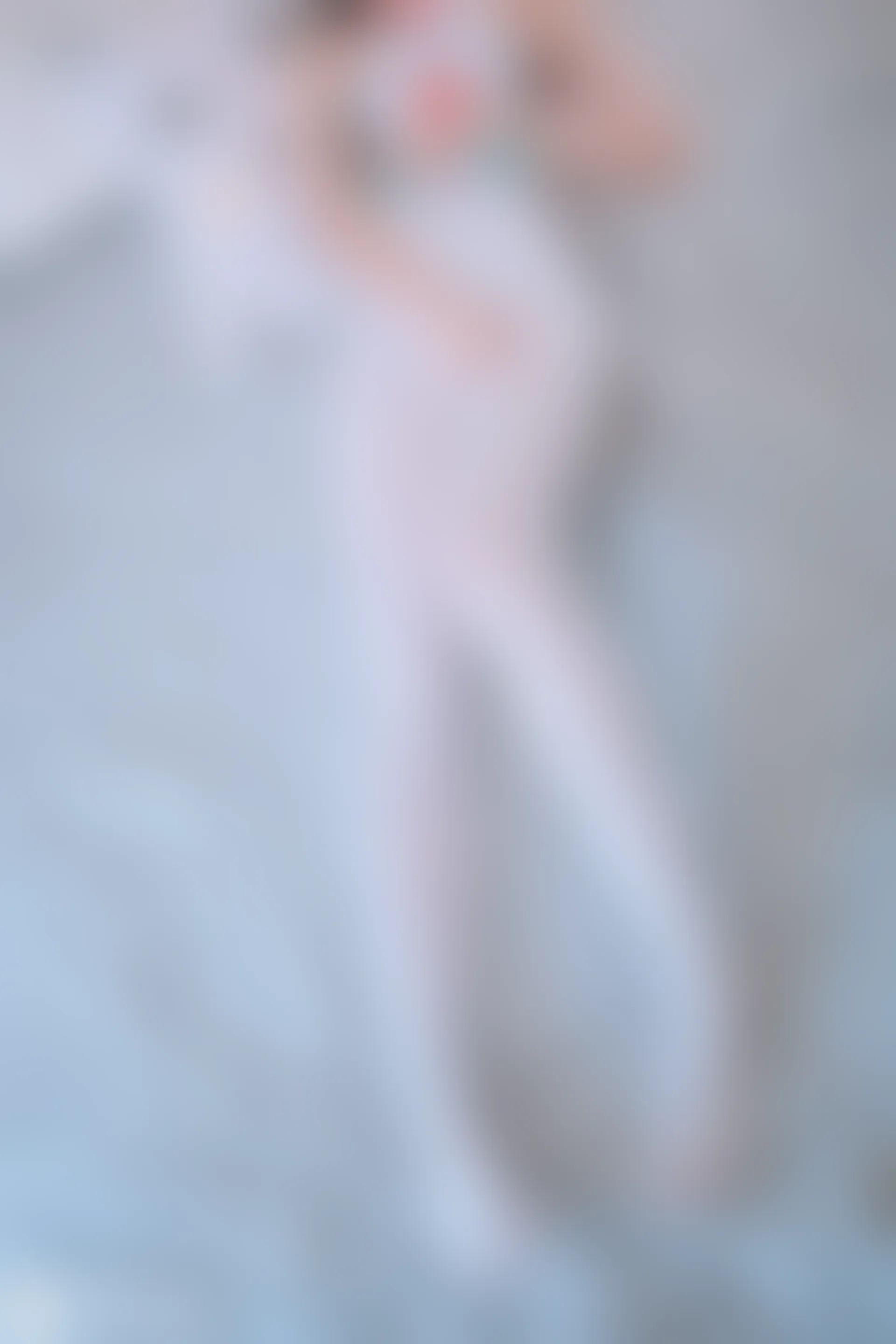 C29.002 大长腿的死库水姐姐 [40P-264MB]