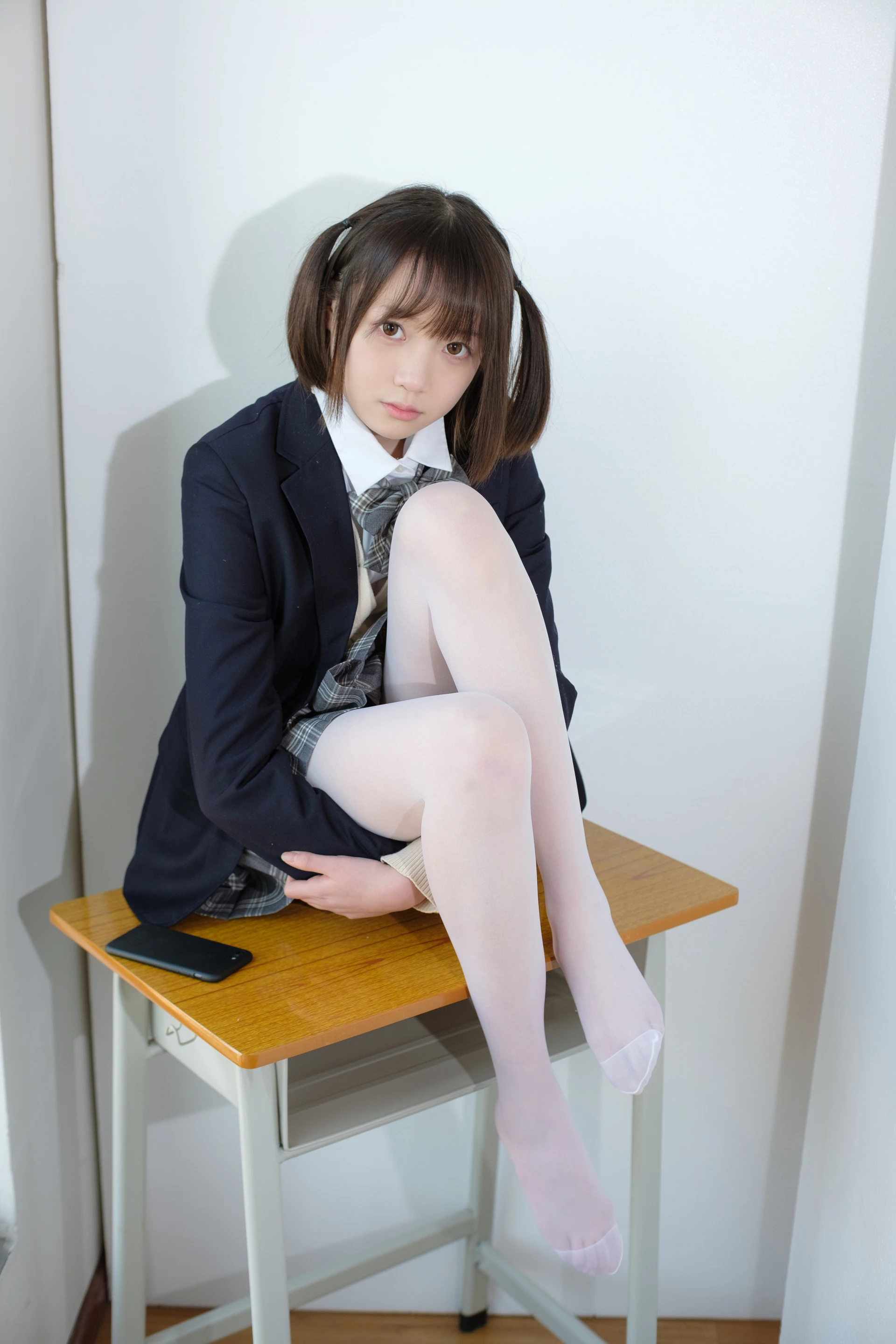 森萝财团 X-010-SSR [83P1V-1.46G]学生装, 校服, 森萝财团, 白丝, 美腿