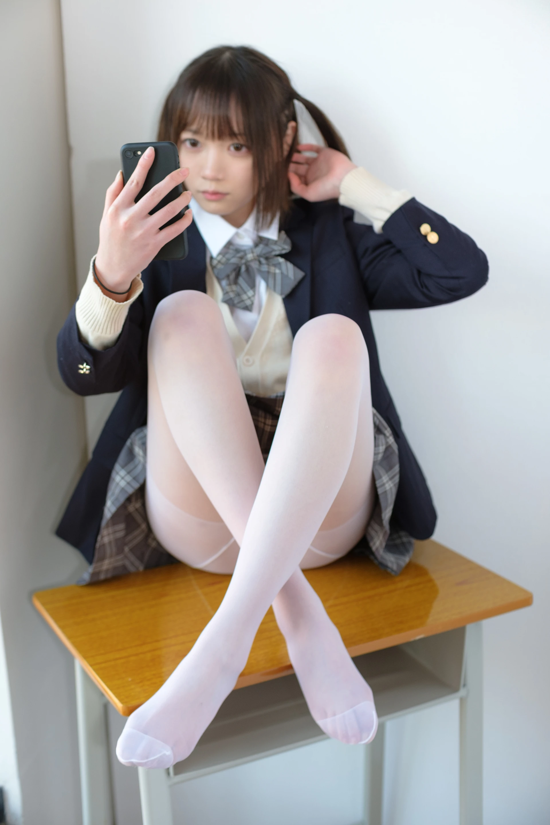 森萝财团 X-010-SSR [83P1V-1.46G]学生装, 校服, 森萝财团, 白丝, 美腿