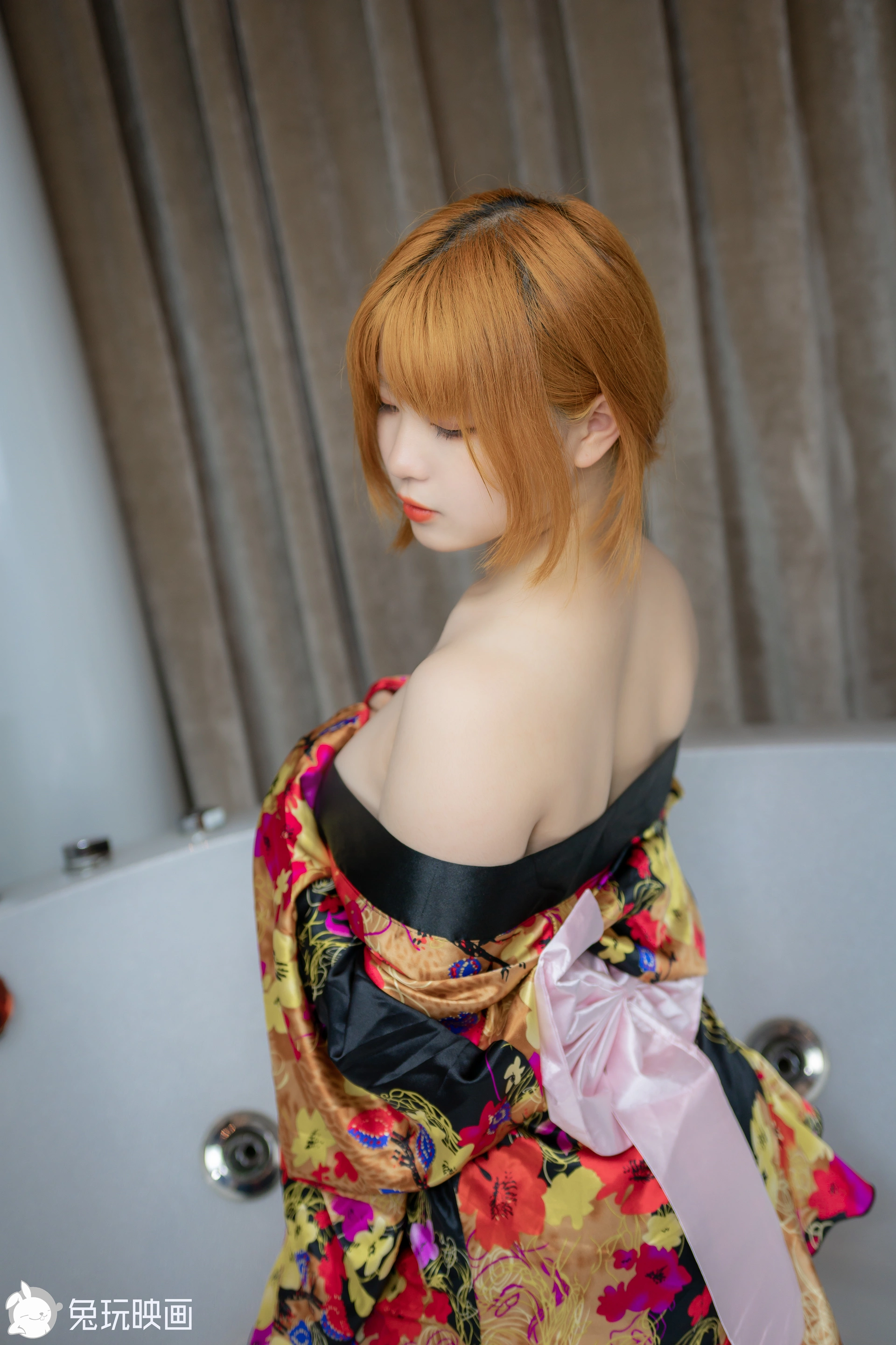 C28.001 浴缸里的和服 [42P-461MB]