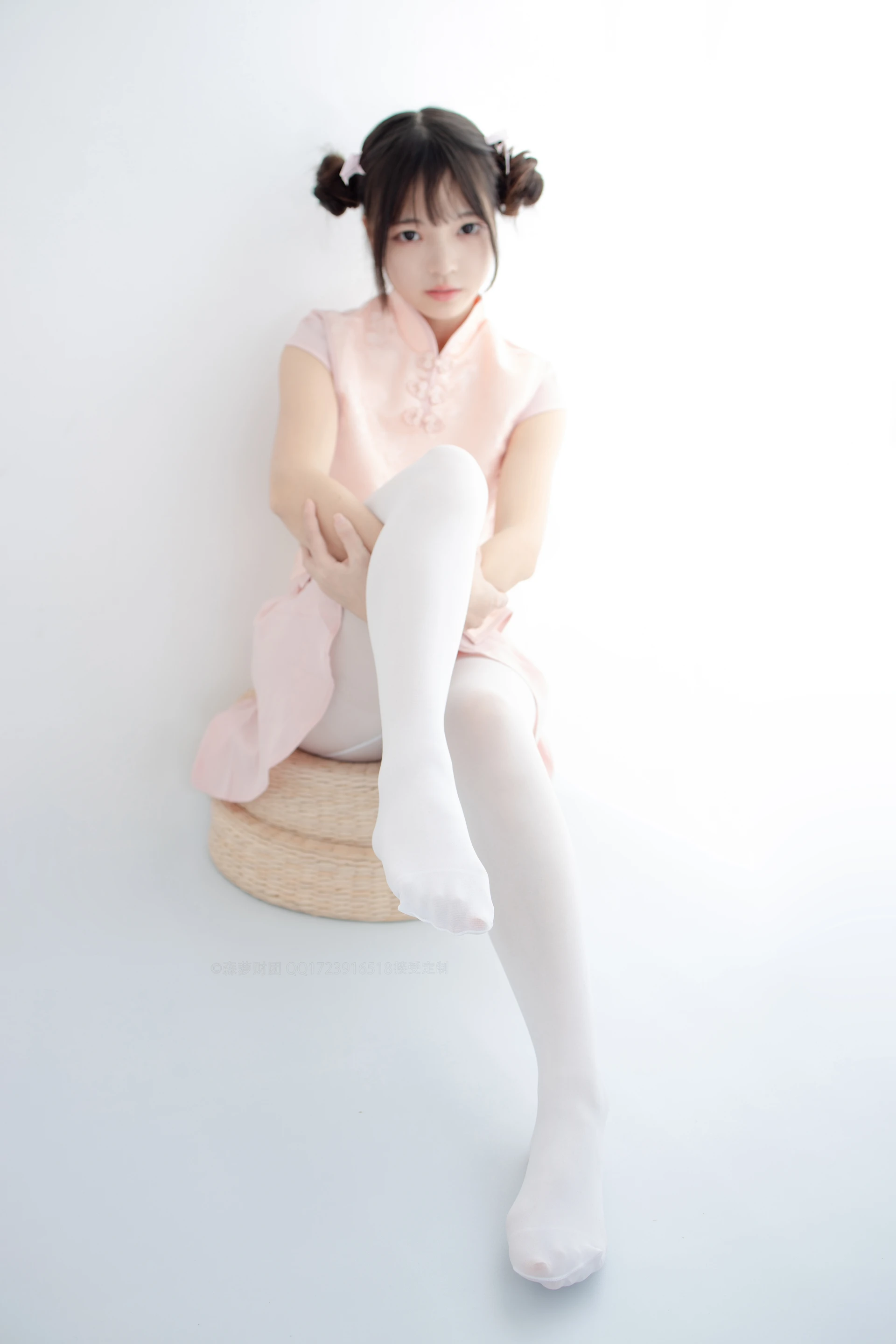 森萝财团 X-052 [66P1V-1.61G]可爱, 森萝财团, 白丝, 美腿