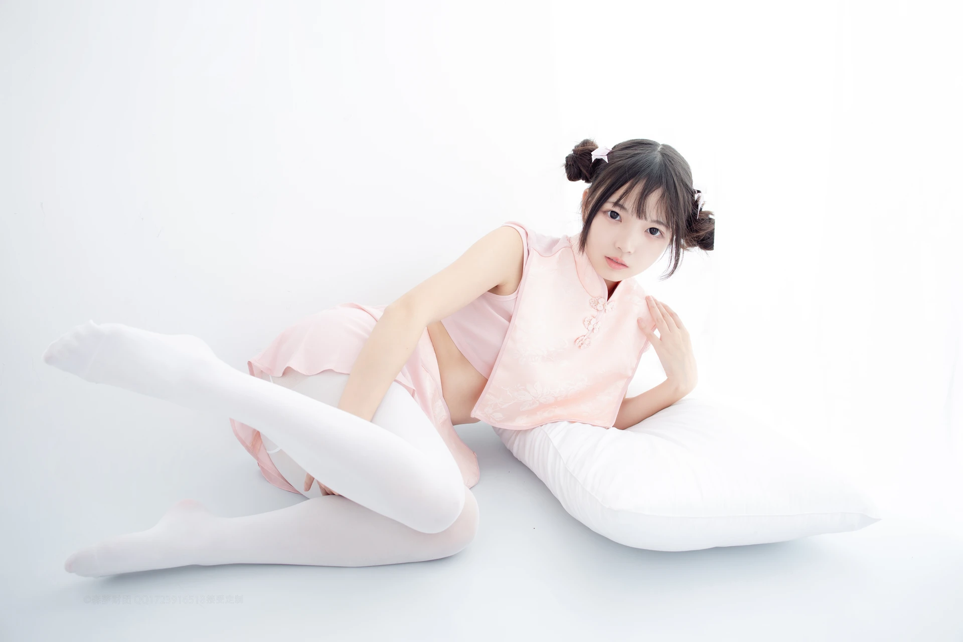森萝财团 X-052 [66P1V-1.61G]可爱, 森萝财团, 白丝, 美腿