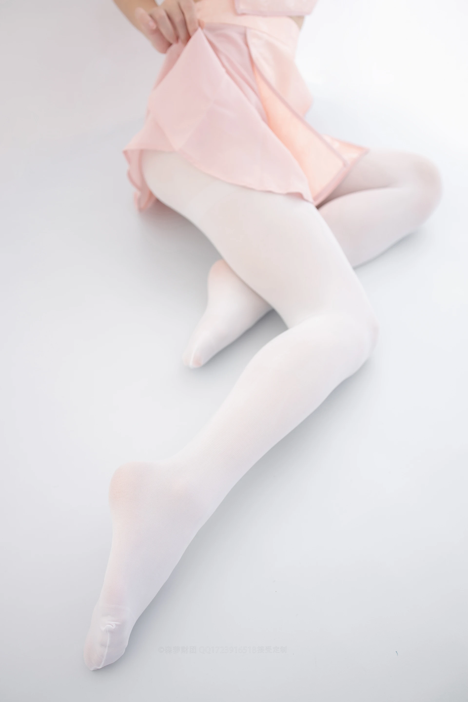 森萝财团 X-052 [66P1V-1.61G]可爱, 森萝财团, 白丝, 美腿