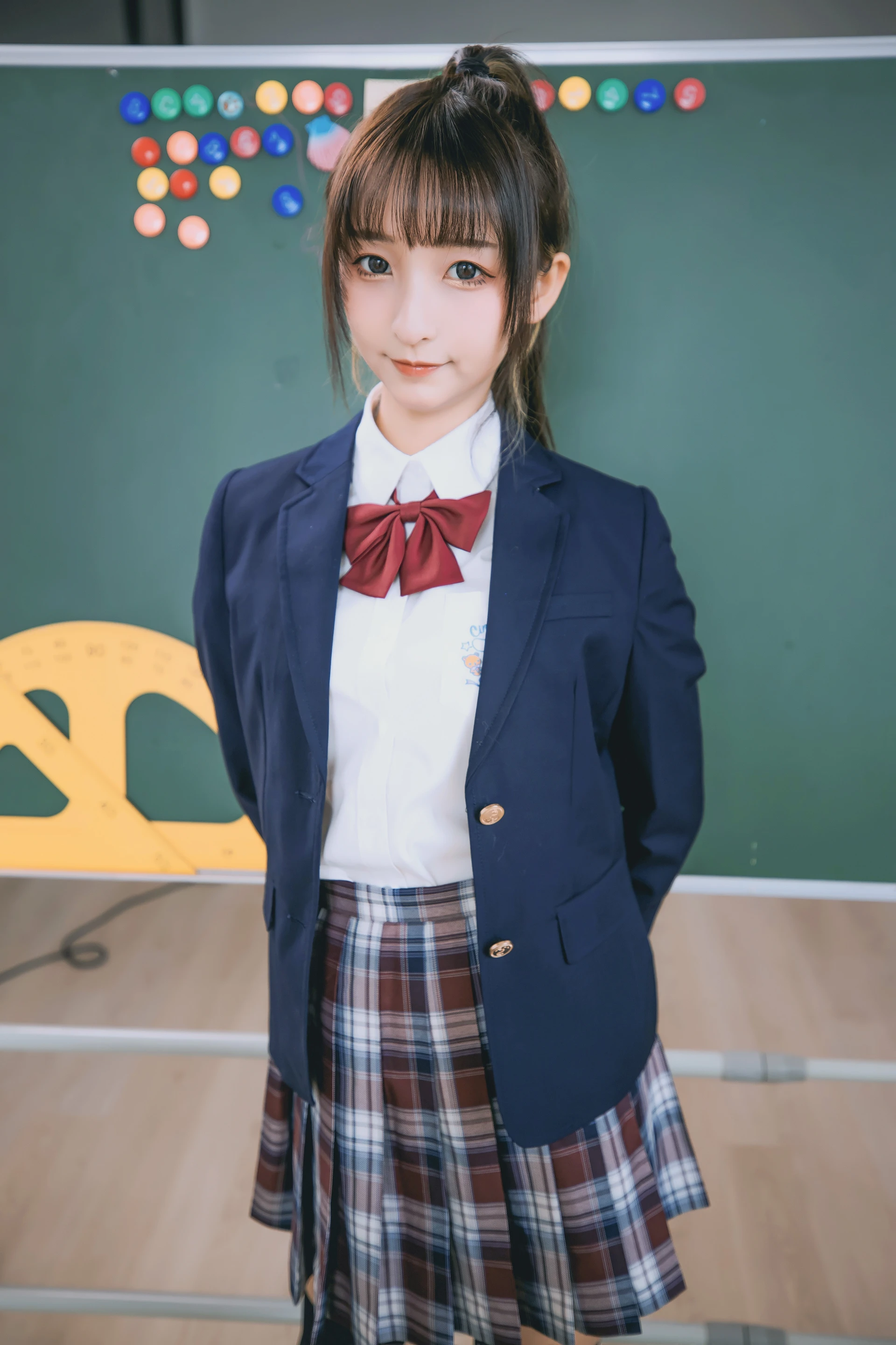 神楽坂真冬 第三季 序号3：《数之歌》百合教室 [150P3V-617MB]JK制服, OL制服, 内衣, 神楽坂真冬, 美腿, 美足, 黑丝