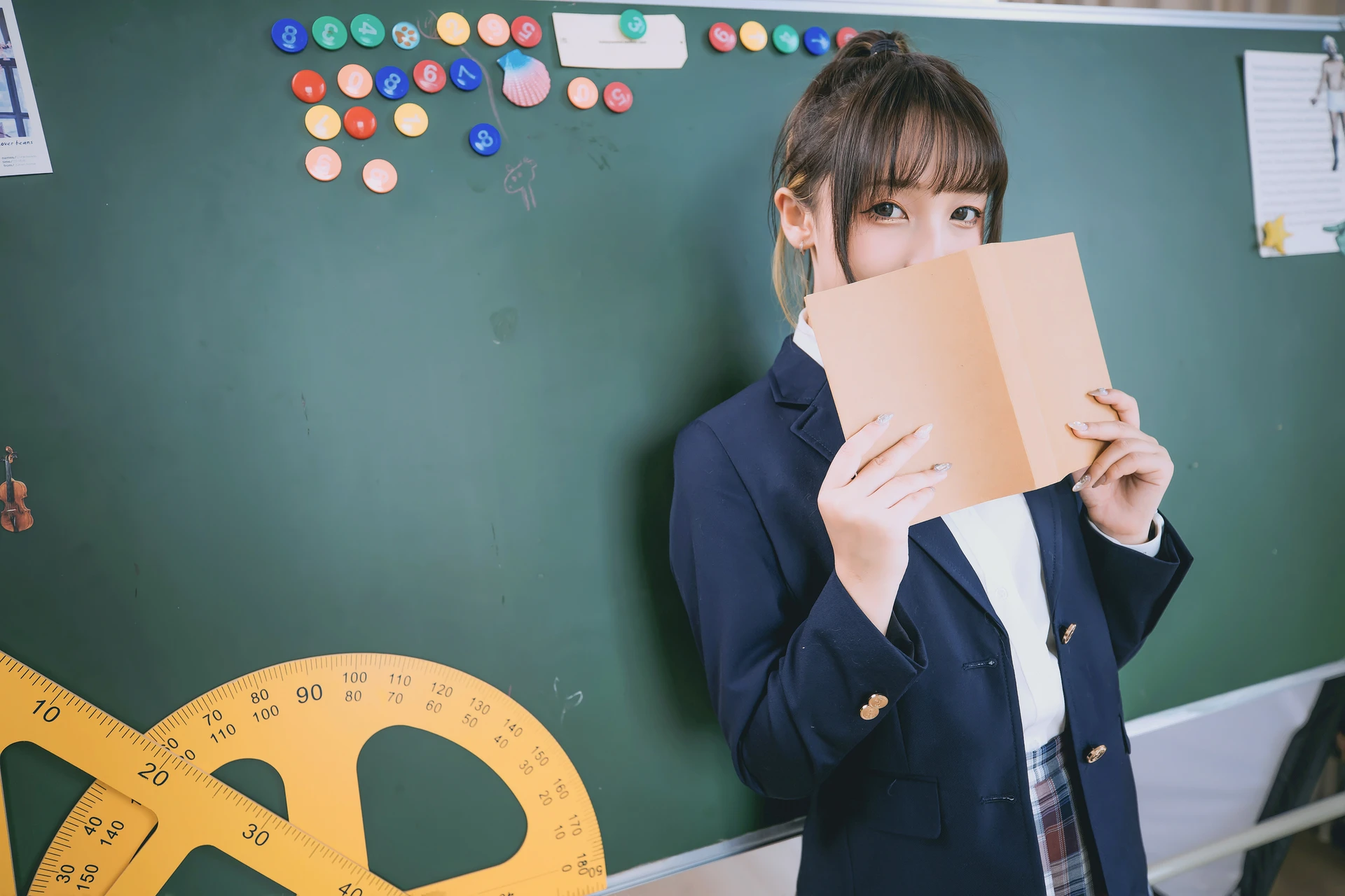 神楽坂真冬 第三季 序号3：《数之歌》百合教室 [150P3V-617MB]JK制服, OL制服, 内衣, 神楽坂真冬, 美腿, 美足, 黑丝