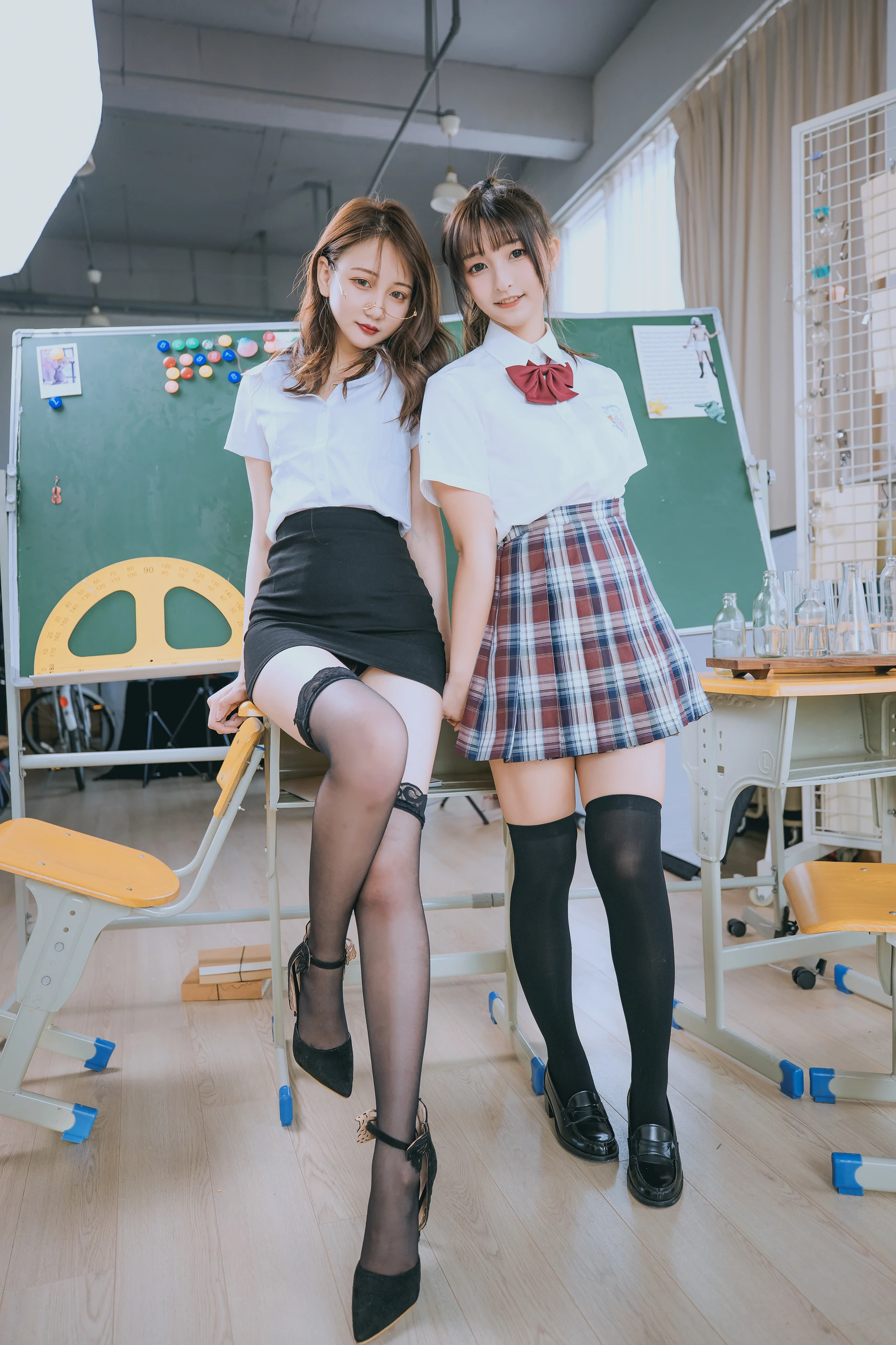 神楽坂真冬 第三季 序号3：《数之歌》百合教室 [150P3V-617MB]JK制服, OL制服, 内衣, 神楽坂真冬, 美腿, 美足, 黑丝