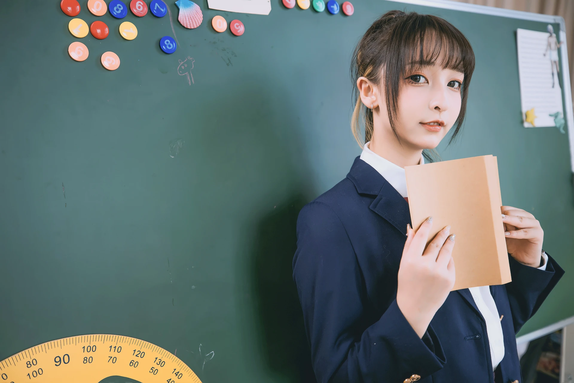 神楽坂真冬 第三季 序号3：《数之歌》百合教室 [150P3V-617MB]JK制服, OL制服, 内衣, 神楽坂真冬, 美腿, 美足, 黑丝