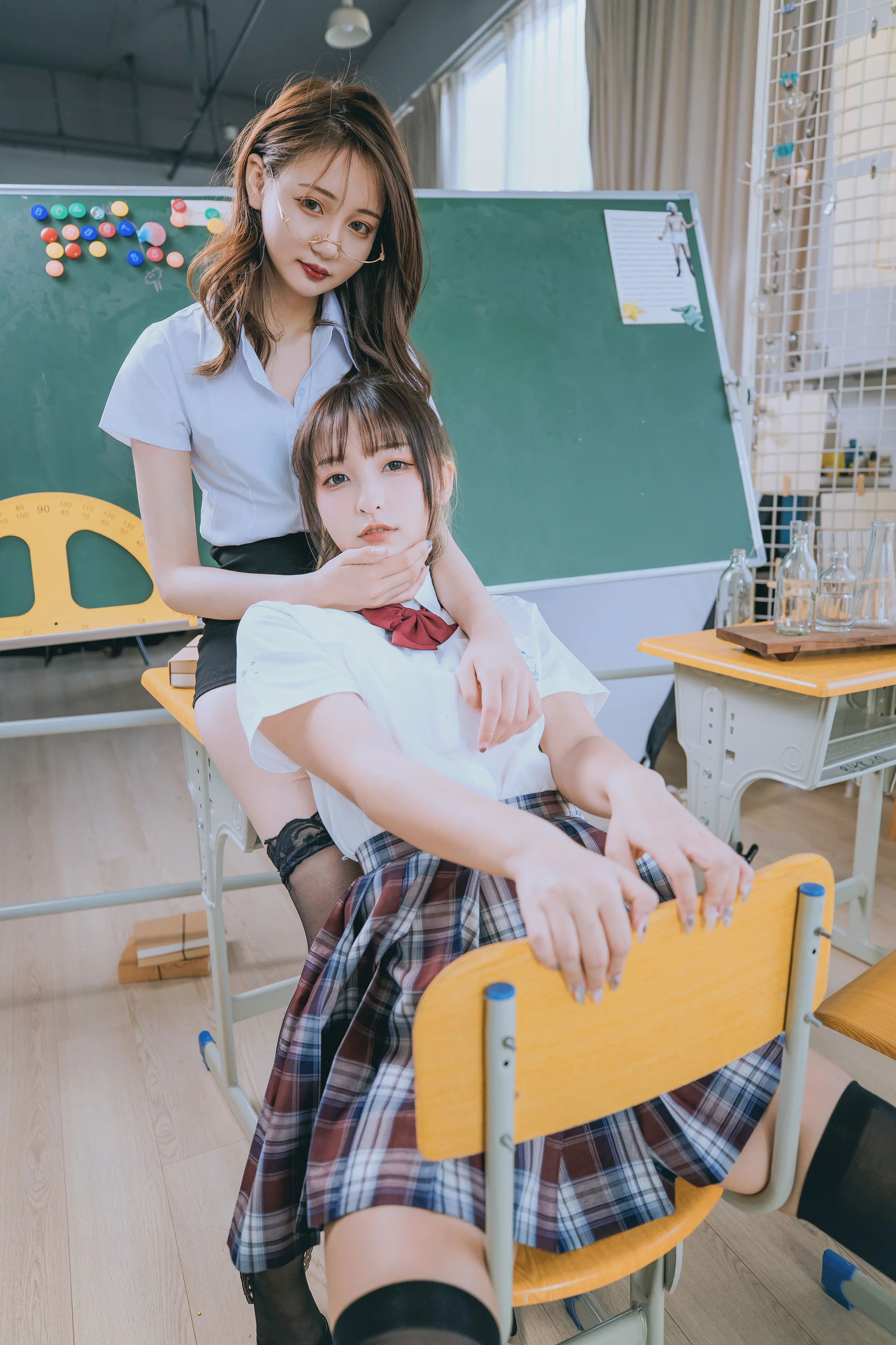 神楽坂真冬 第三季 序号3：《数之歌》百合教室 [150P3V-617MB]JK制服, OL制服, 内衣, 神楽坂真冬, 美腿, 美足, 黑丝