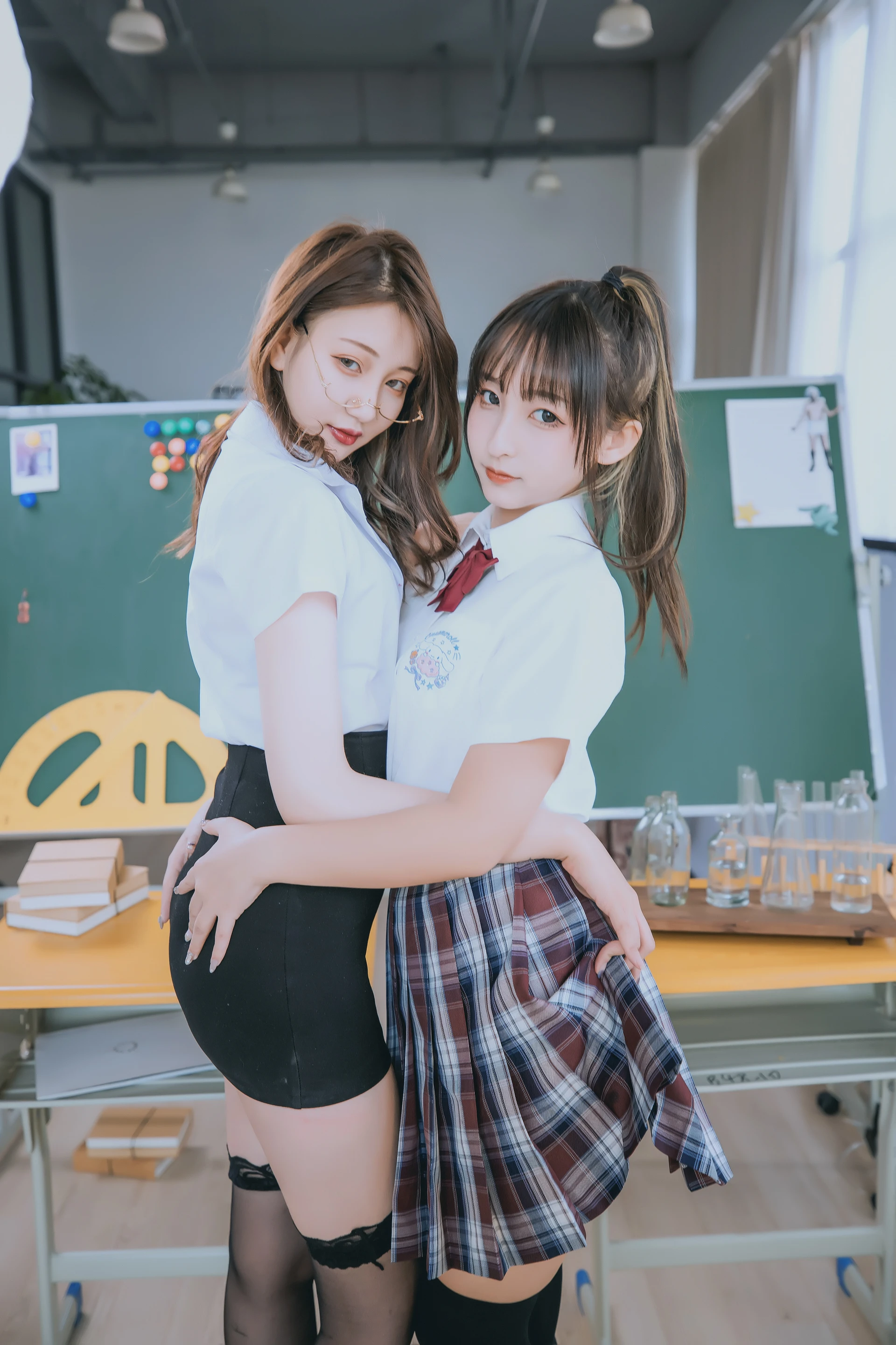 神楽坂真冬 第三季 序号3：《数之歌》百合教室 [150P3V-617MB]JK制服, OL制服, 内衣, 神楽坂真冬, 美腿, 美足, 黑丝