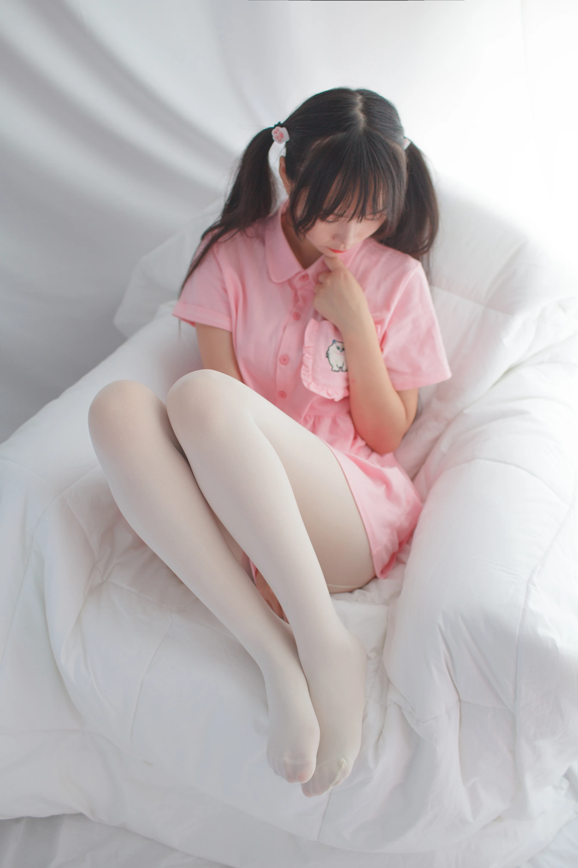 少女秩序 EX.01 双马尾白丝少女[56P-377.4M]双马尾, 少女秩序, 白丝, 美腿, 美足