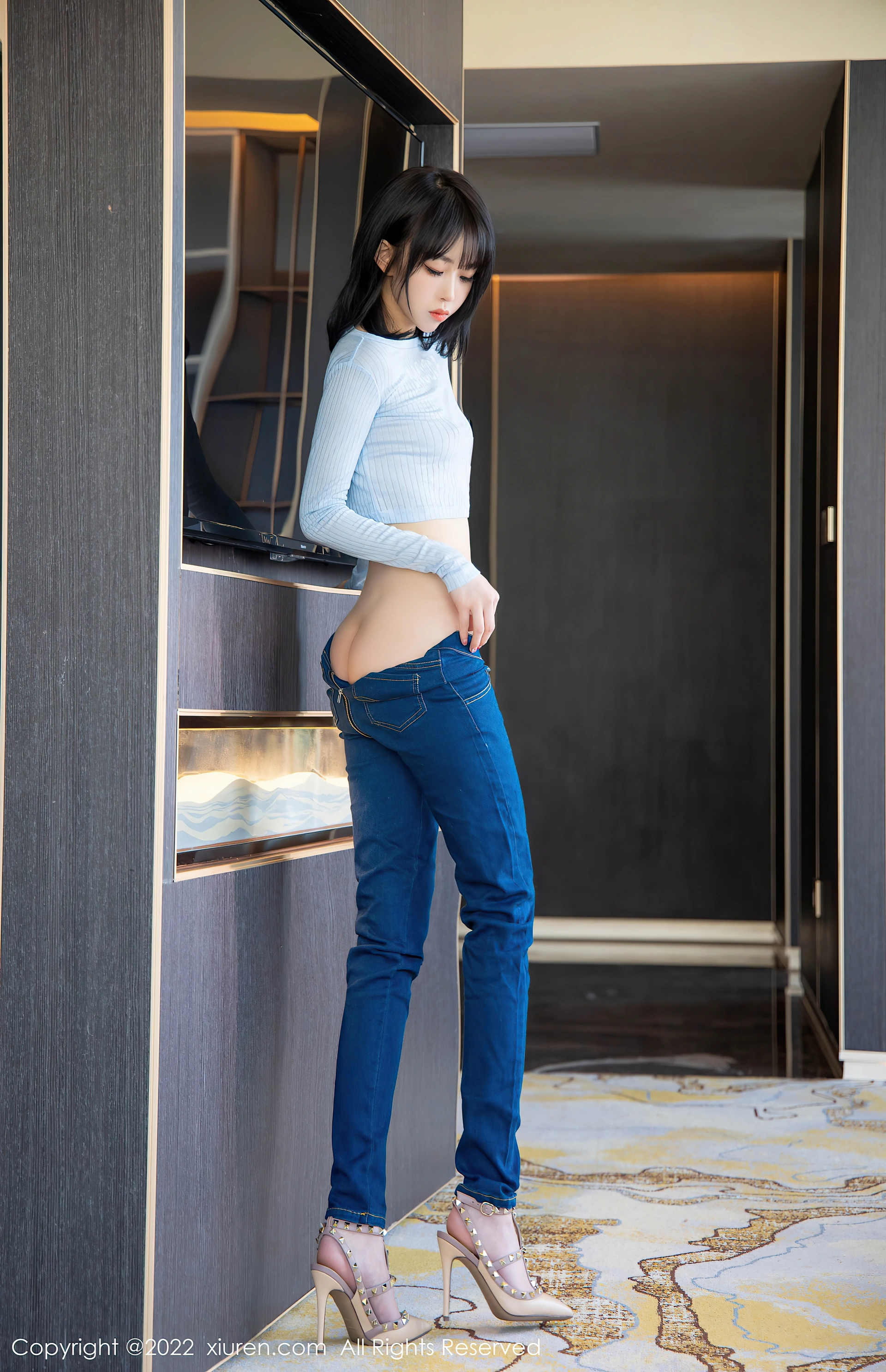 XiuRen秀人网 2022.02.15 No.4584 奶瓶. 牛仔裤美腿[95+1P 964MB]