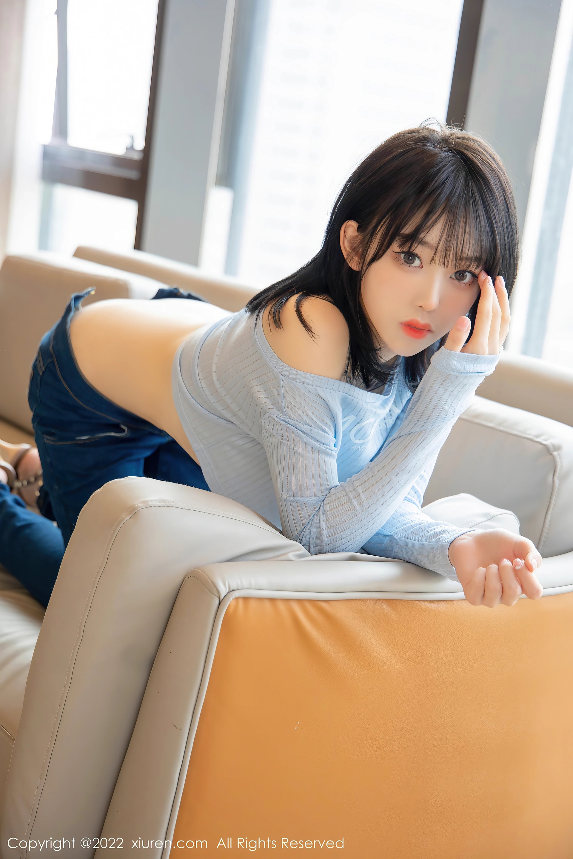 XiuRen秀人网 2022.02.15 No.4584 奶瓶. 牛仔裤美腿[95+1P 964MB]