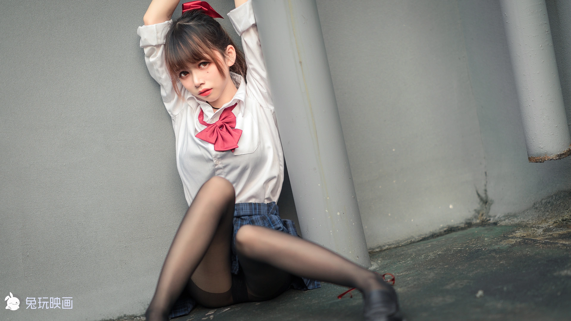 C08.001 被束缚的少女 [44P-584MB]
