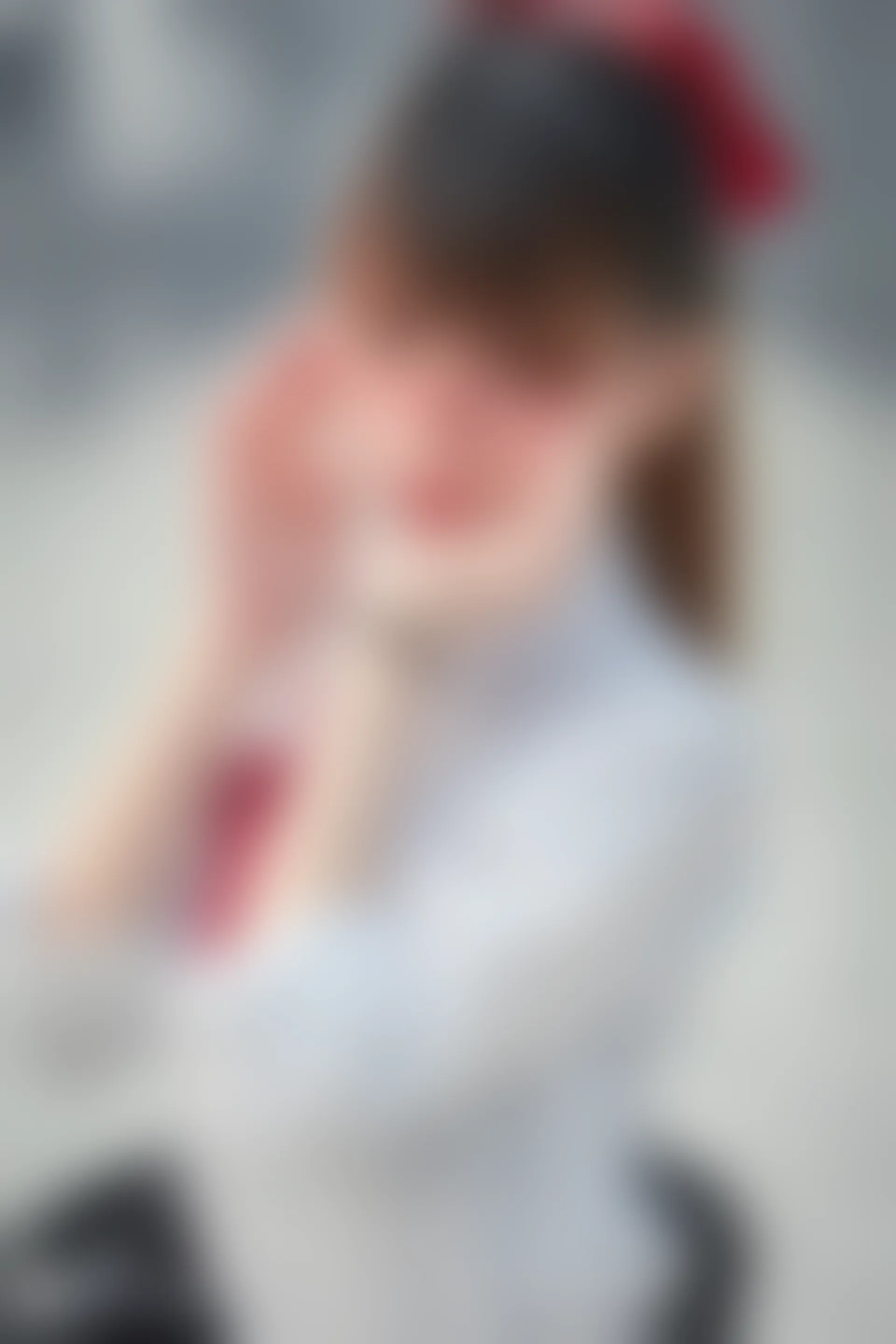 C08.001 被束缚的少女 [44P-584MB]