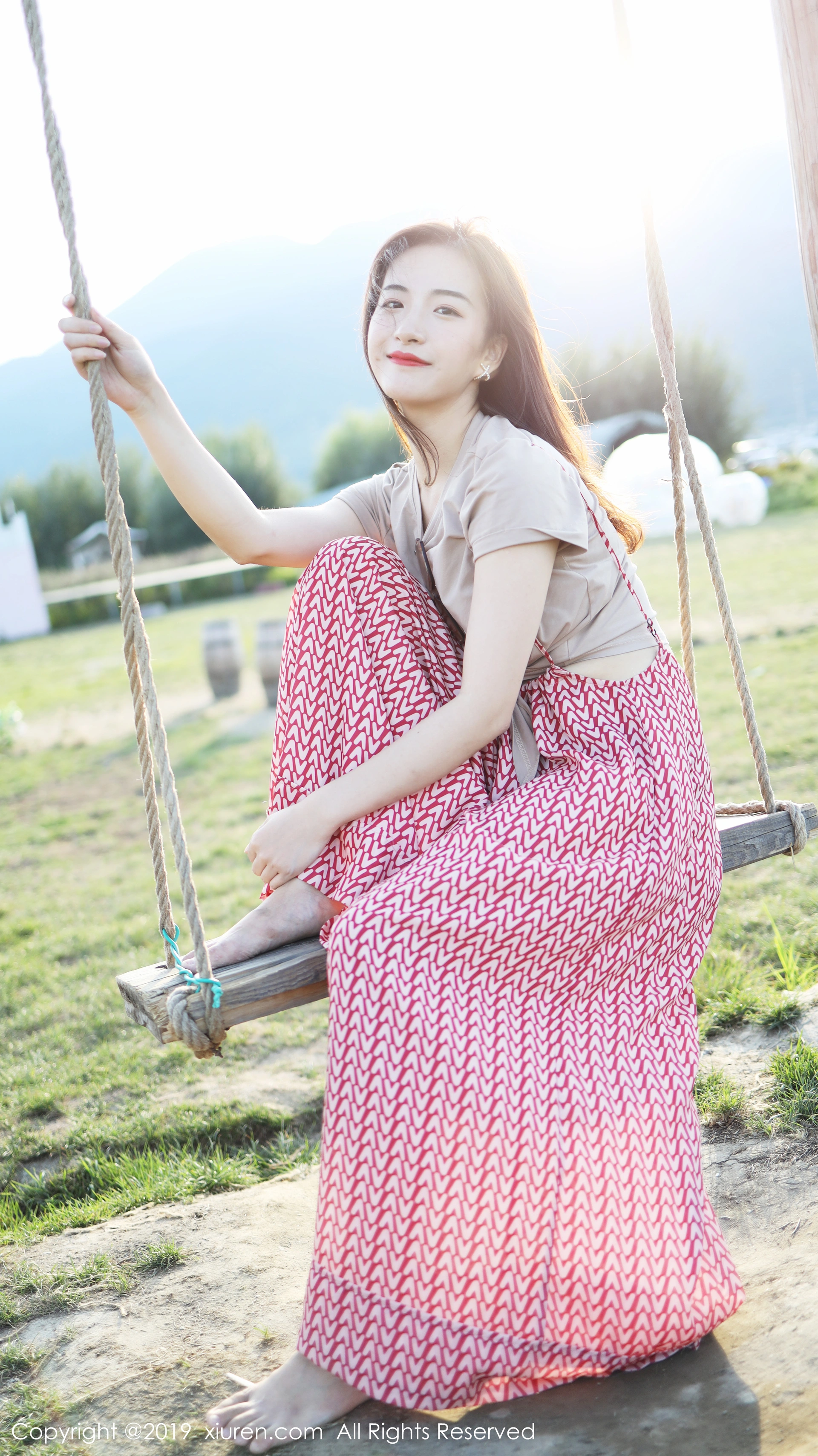 XiuRen秀人网 2019.10.11 No.1718 艺儿拿铁 [70+1P]