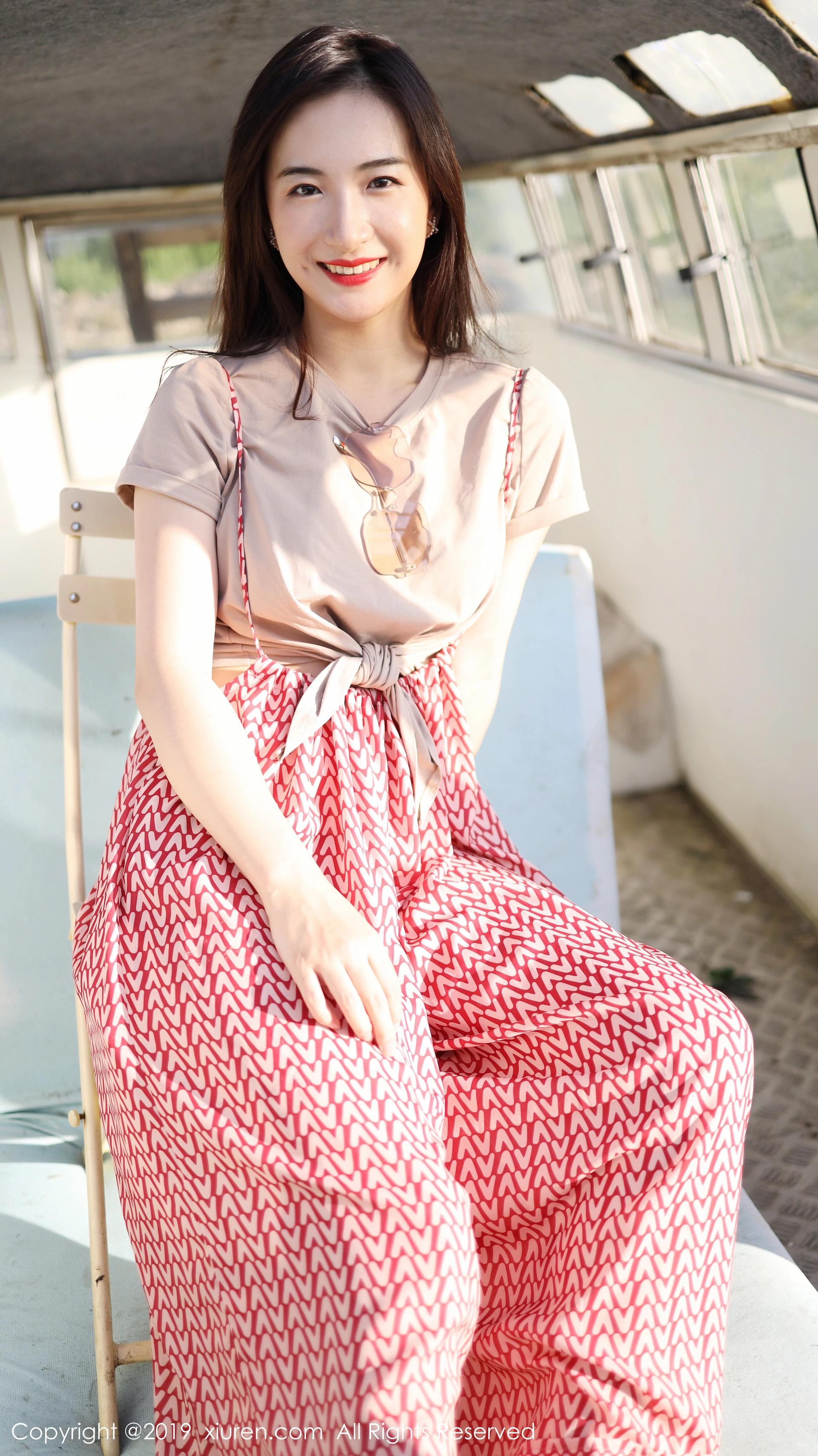 XiuRen秀人网 2019.10.11 No.1718 艺儿拿铁 [70+1P]