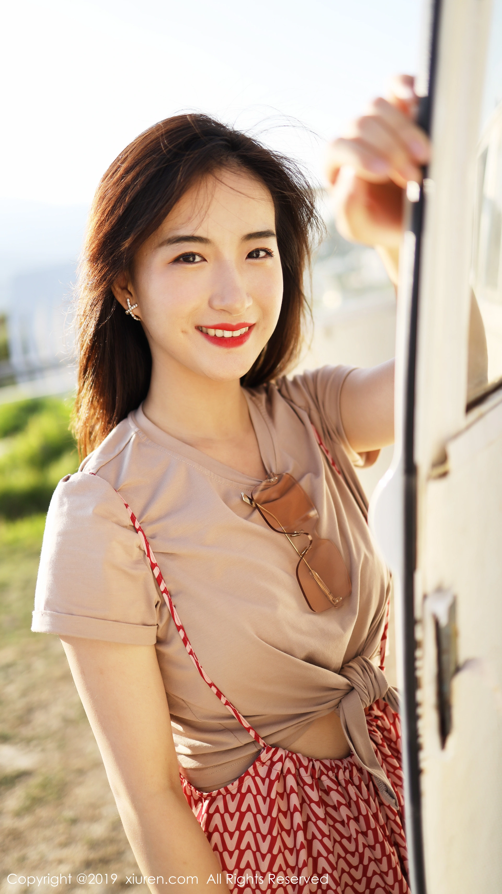 XiuRen秀人网 2019.10.11 No.1718 艺儿拿铁 [70+1P]