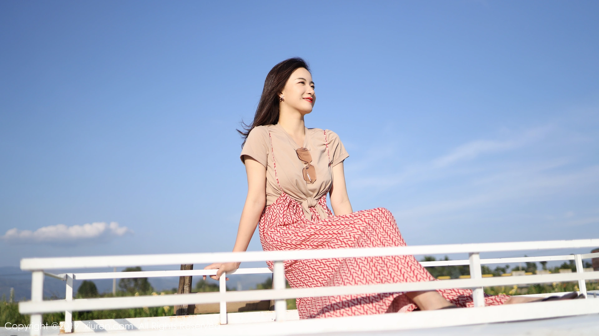 XiuRen秀人网 2019.10.11 No.1718 艺儿拿铁 [70+1P]