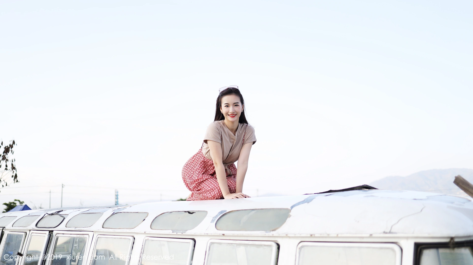 XiuRen秀人网 2019.10.11 No.1718 艺儿拿铁 [70+1P]