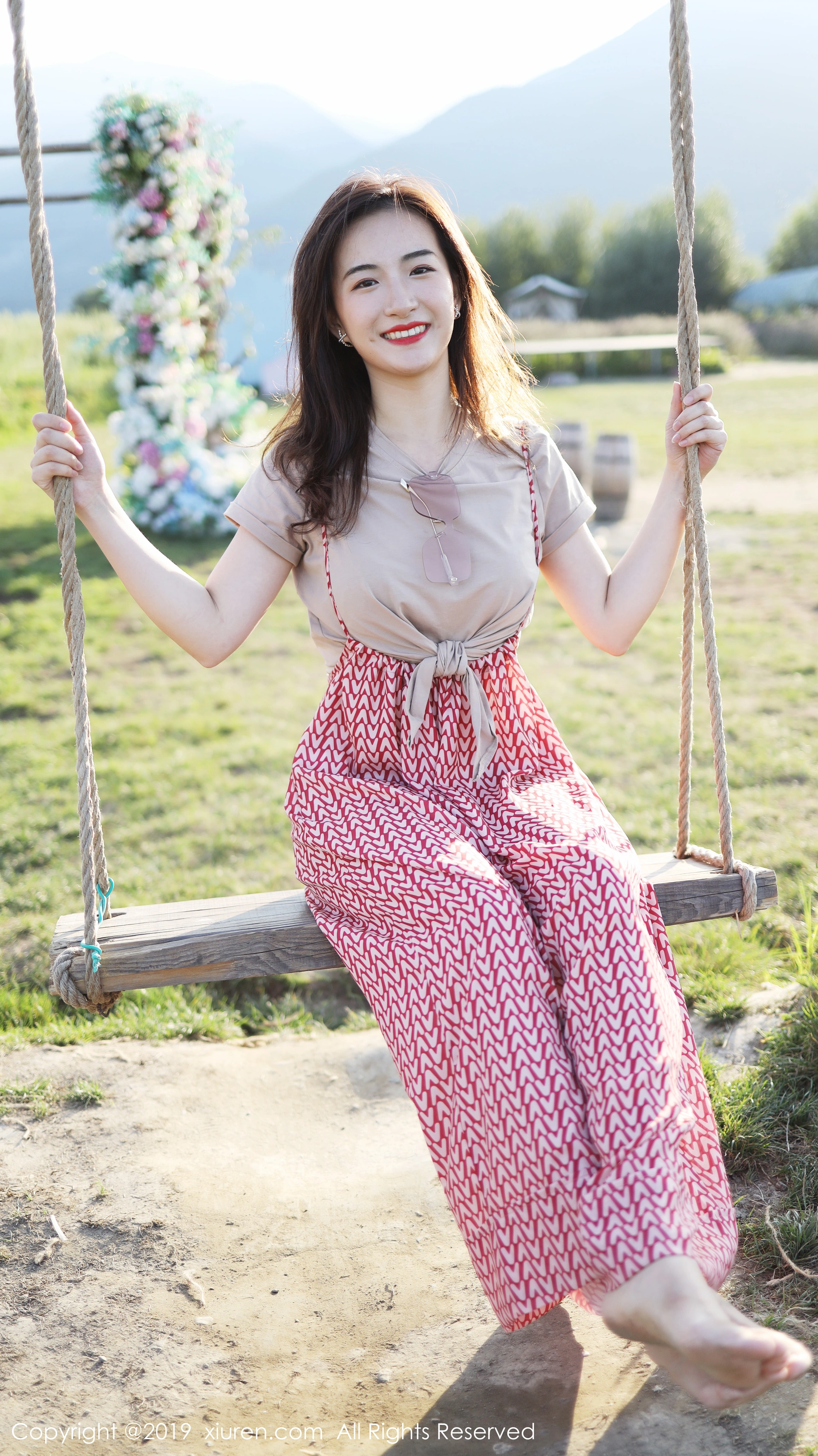 XiuRen秀人网 2019.10.11 No.1718 艺儿拿铁 [70+1P]