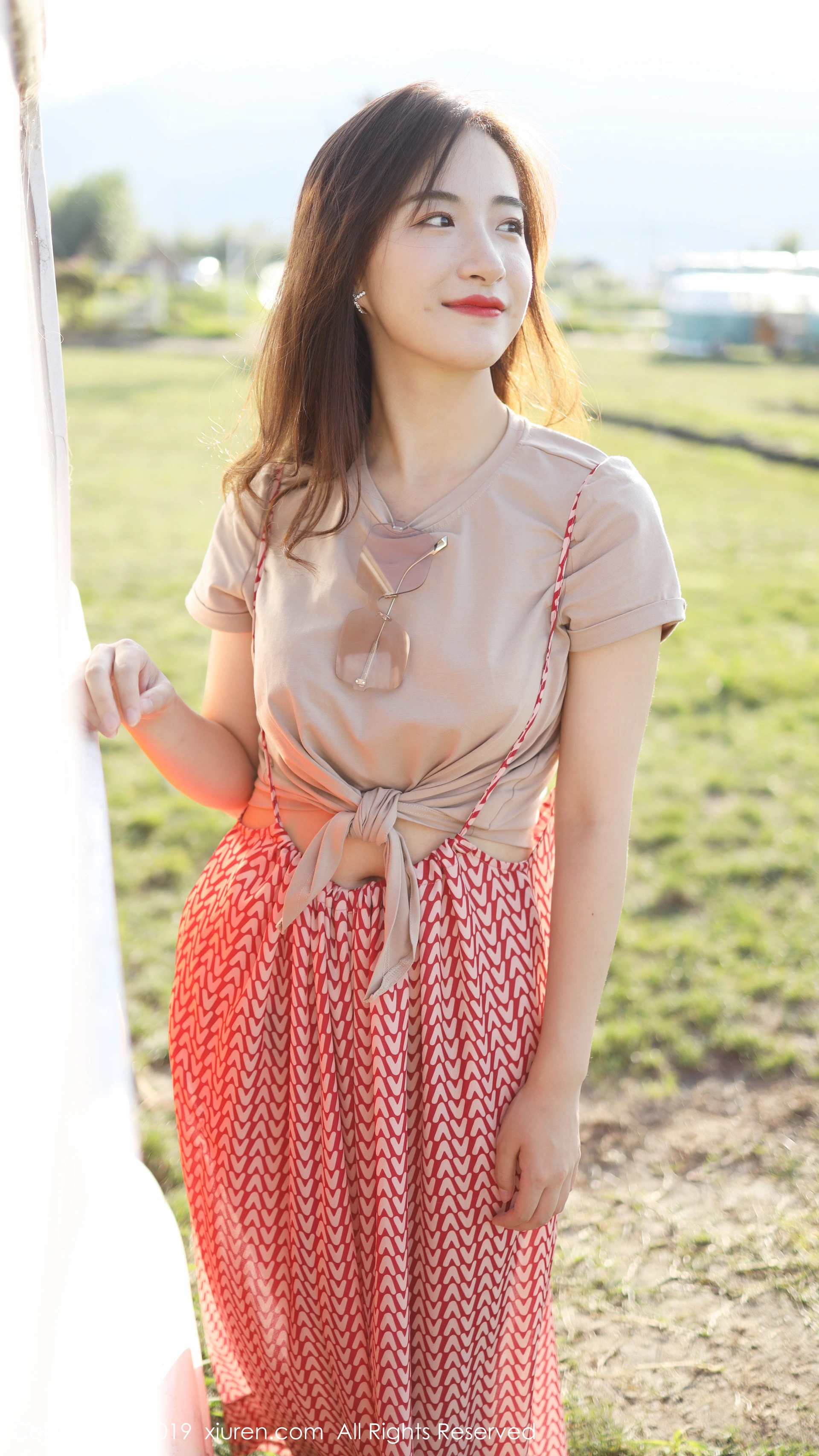 XiuRen秀人网 2019.10.11 No.1718 艺儿拿铁 [70+1P]