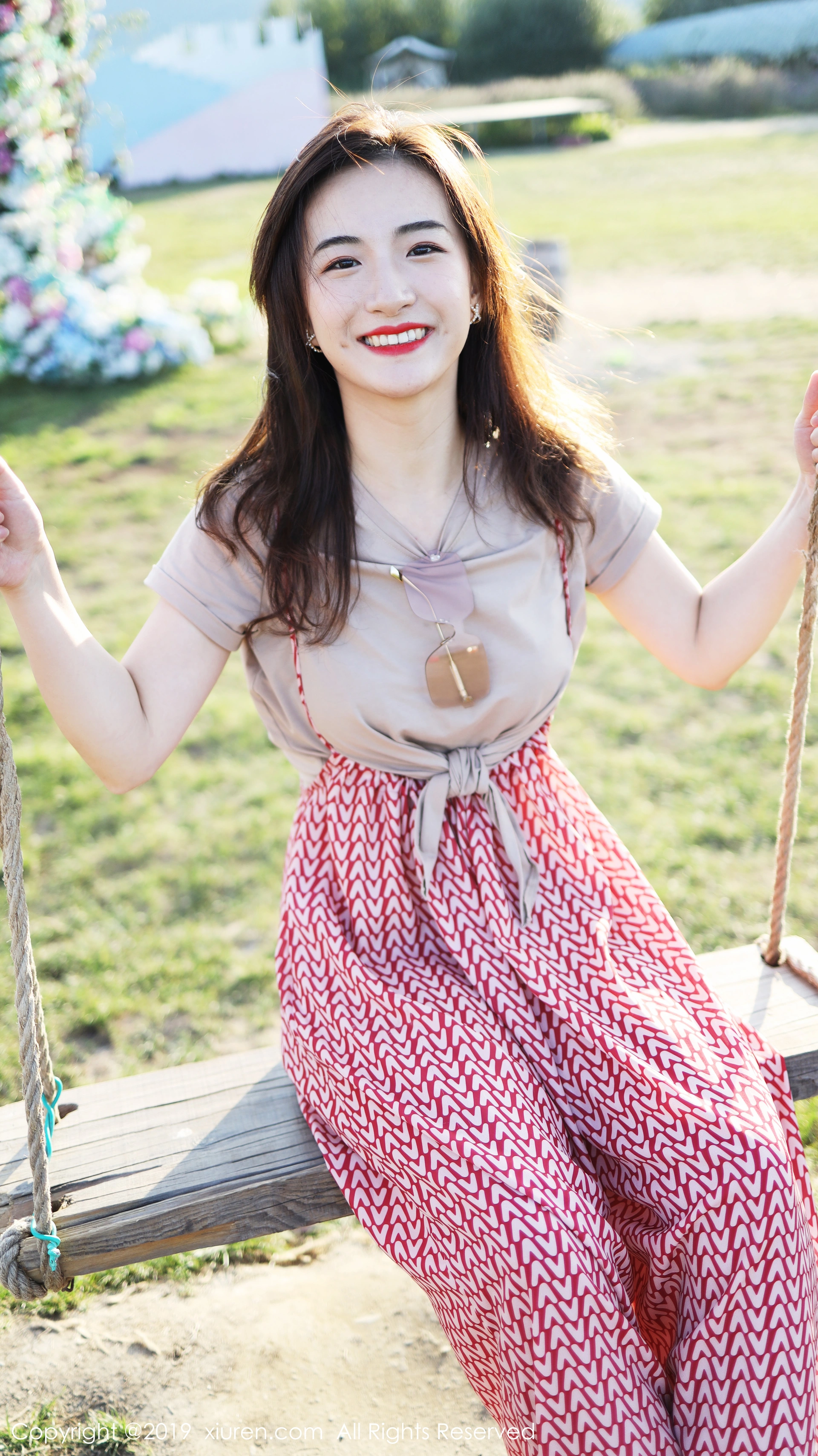 XiuRen秀人网 2019.10.11 No.1718 艺儿拿铁 [70+1P]