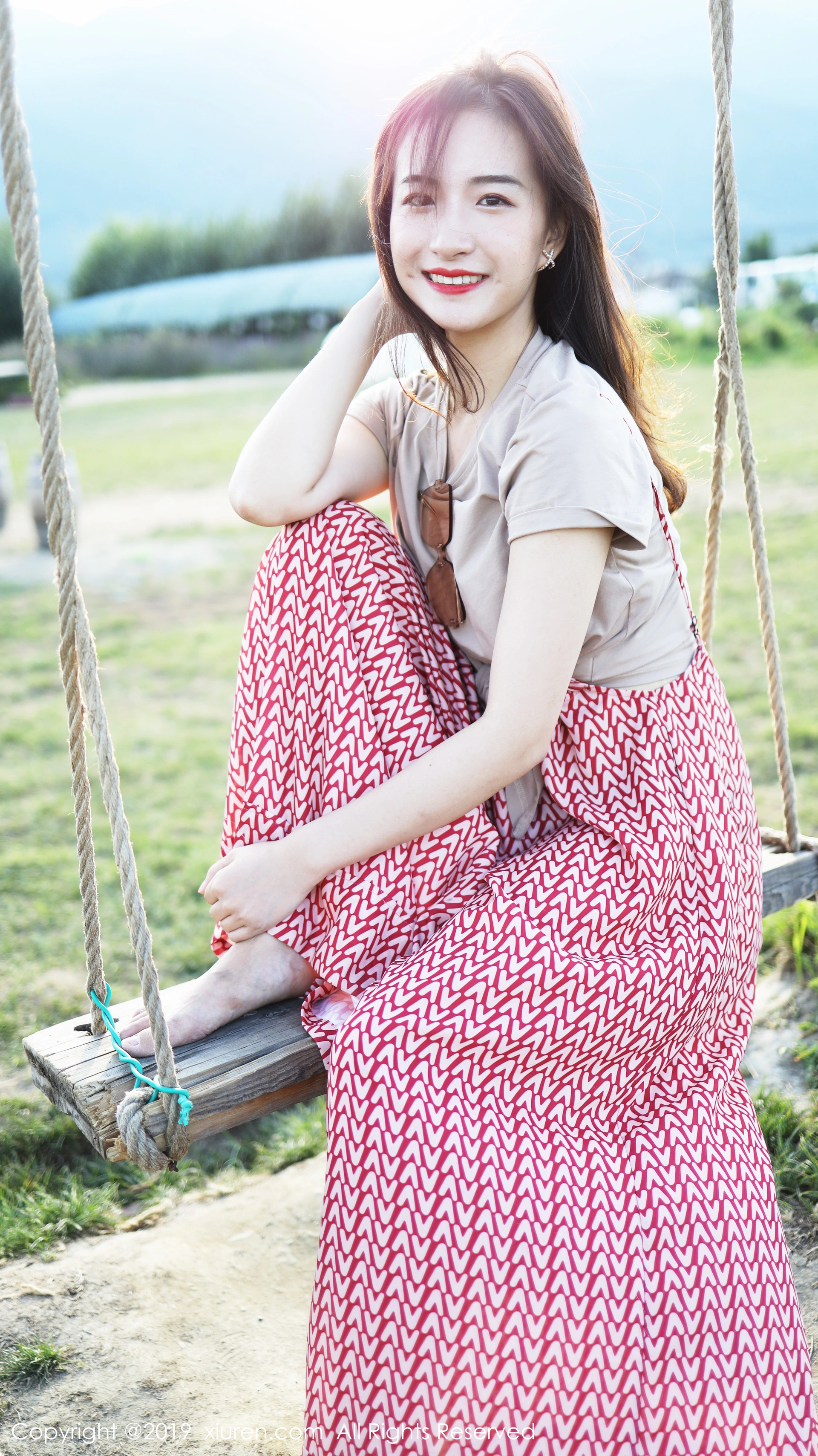 XiuRen秀人网 2019.10.11 No.1718 艺儿拿铁 [70+1P]