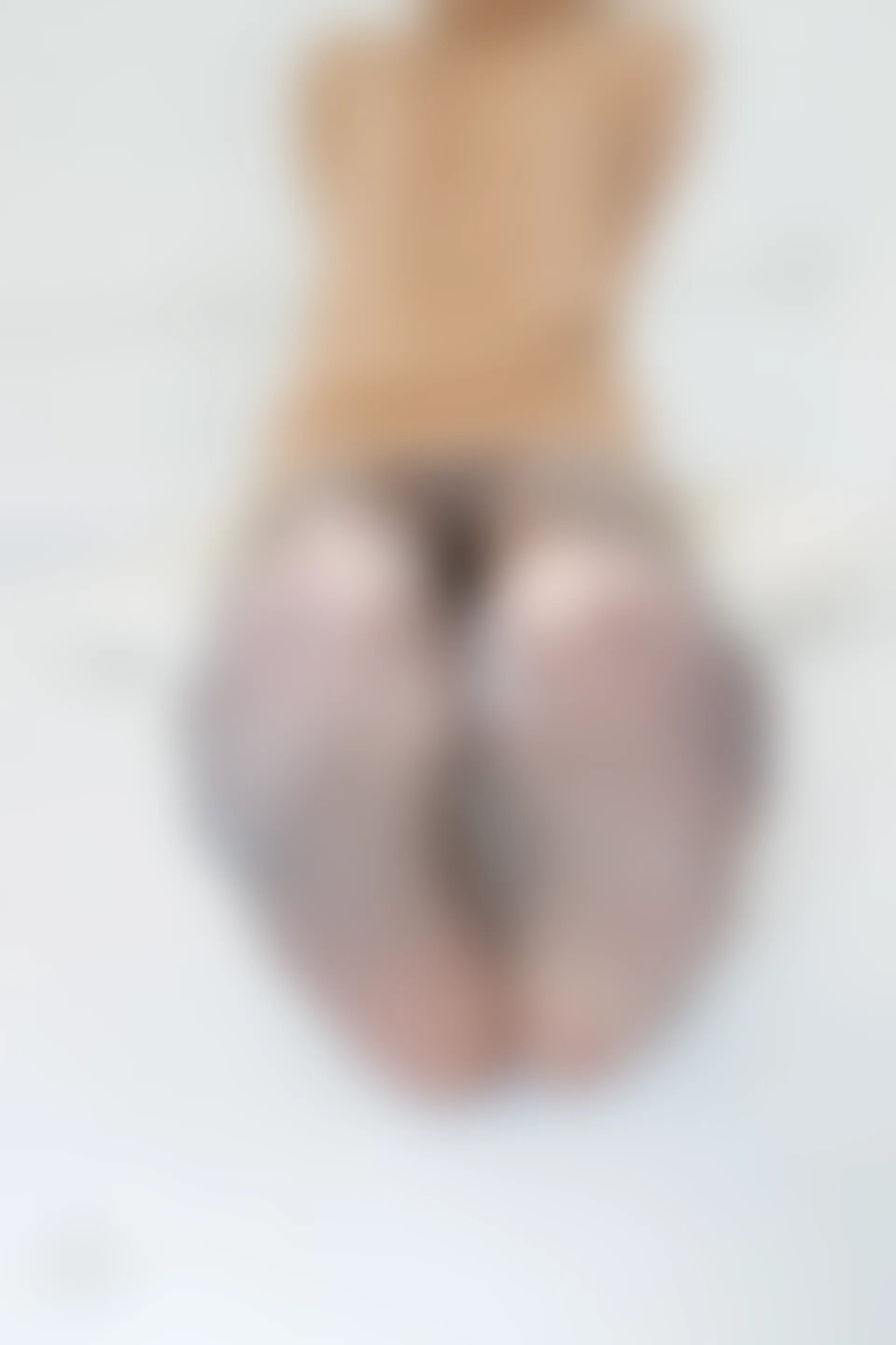 森萝财团 有料-34 吸吸 绫8D咖色丝袜 漏背毛衣[72P-746M]吸吸, 有料, 森萝财团, 美腿, 美足, 肉丝, 露背毛衣, 黑丝