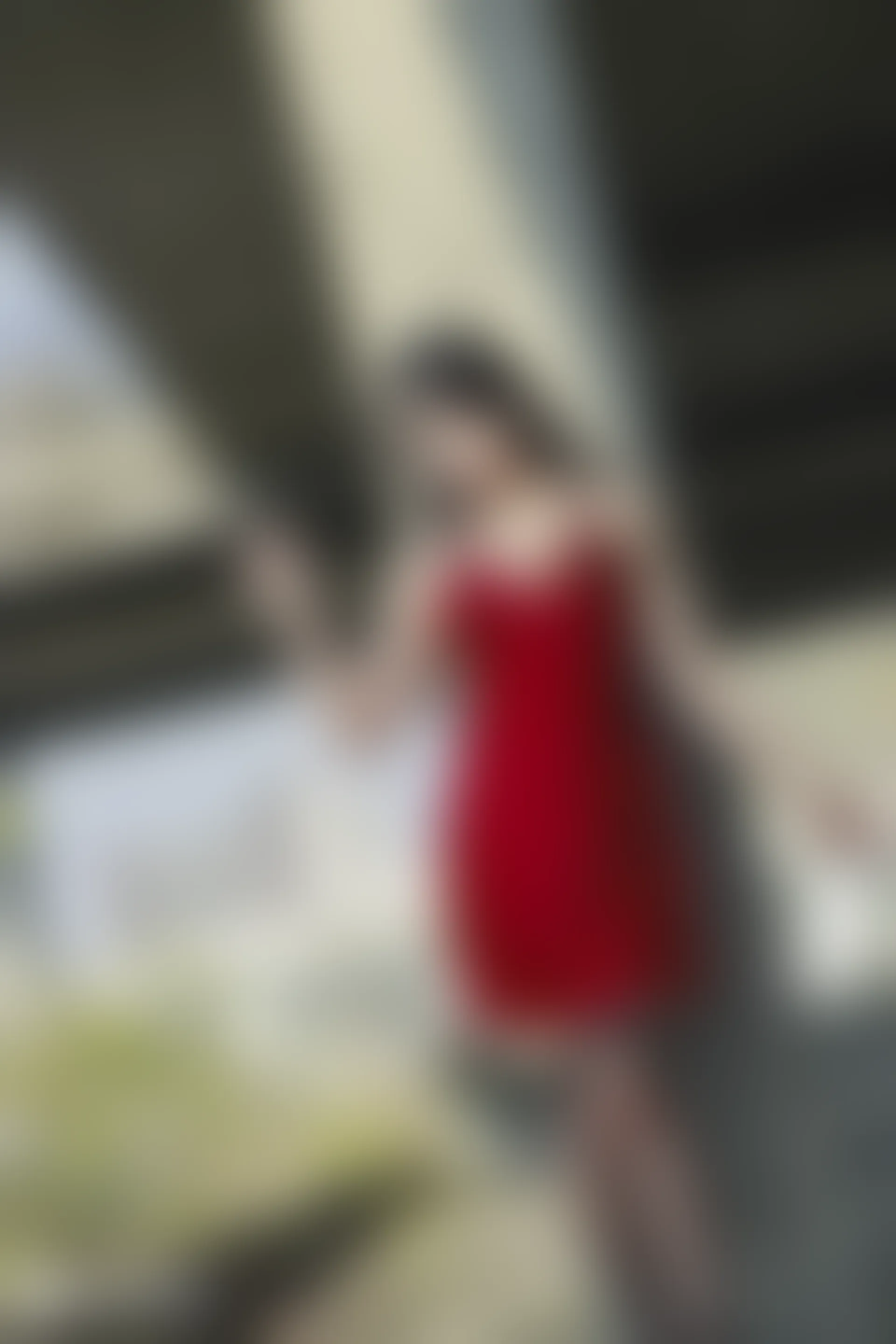 C01.006 红色吊带裙 [39P-584MB]