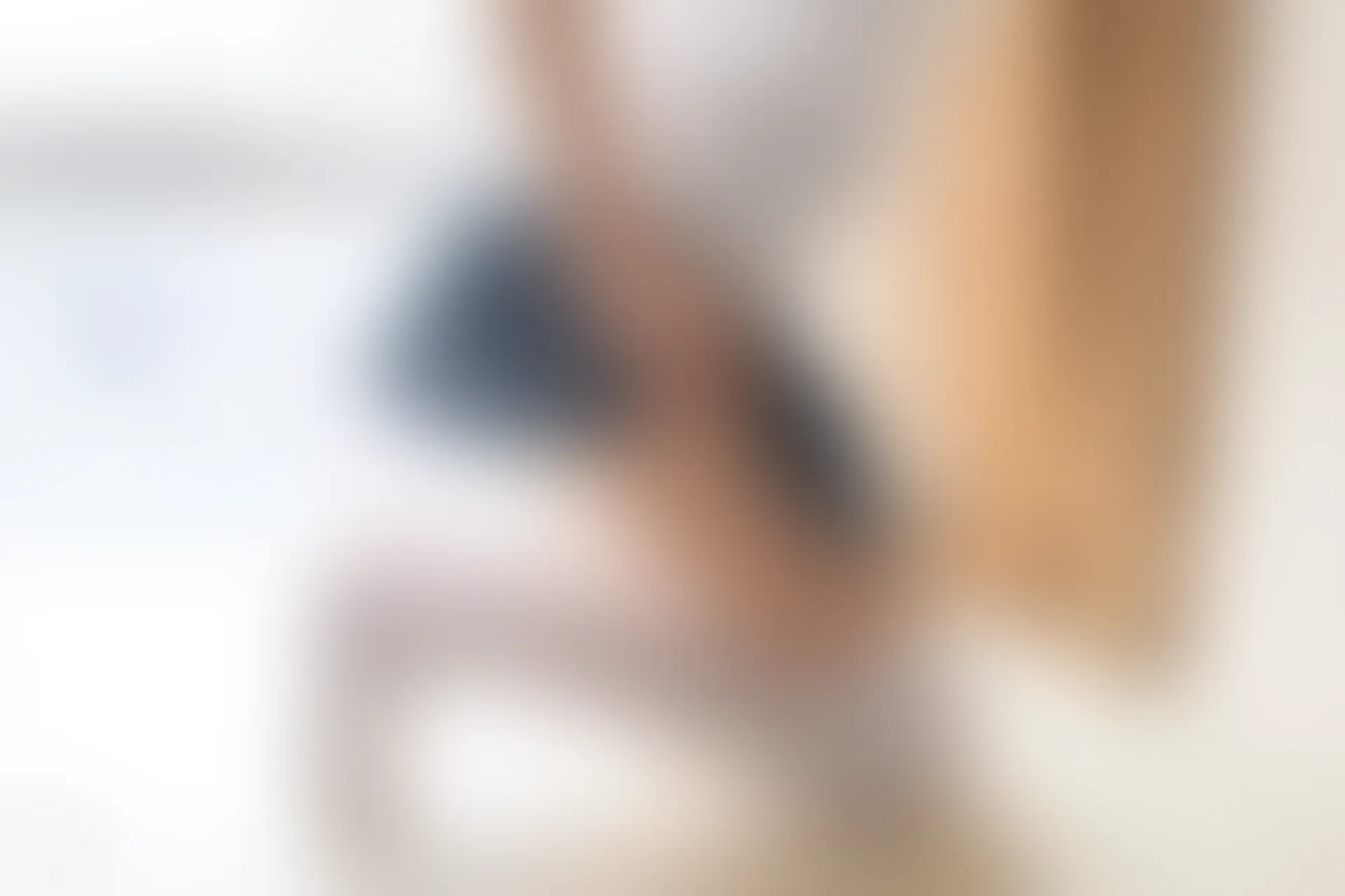 C37.002 窗台上的短裙白丝 [40P-76MB]