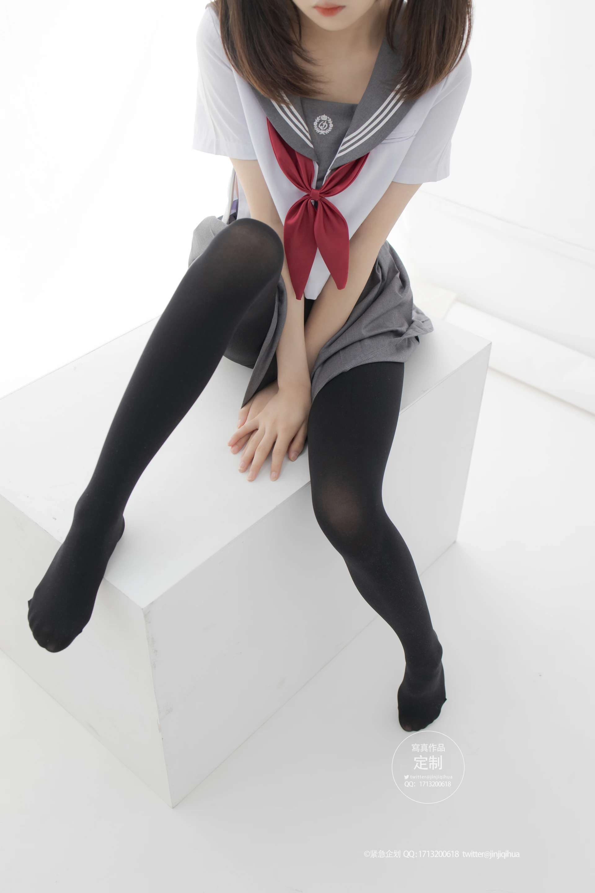 紧急企划 G-002 [60P-594M] 小奶糕MilkyJK, JK制服, 制服, 可爱, 学生装, 小奶糕Milky, 紧急企划, 美腿, 美足, 黑丝