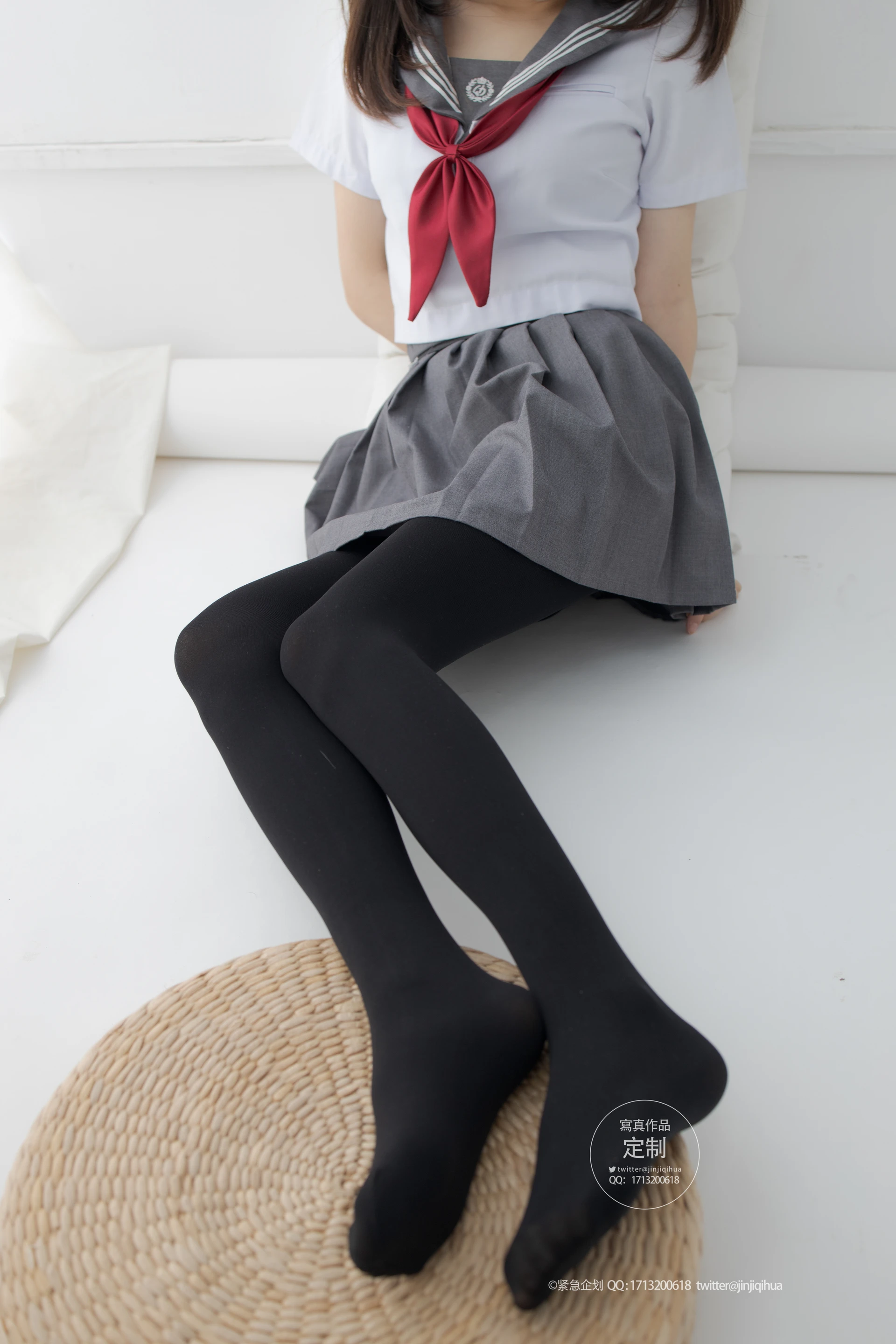 紧急企划 G-002 [60P-594M] 小奶糕MilkyJK, JK制服, 制服, 可爱, 学生装, 小奶糕Milky, 紧急企划, 美腿, 美足, 黑丝