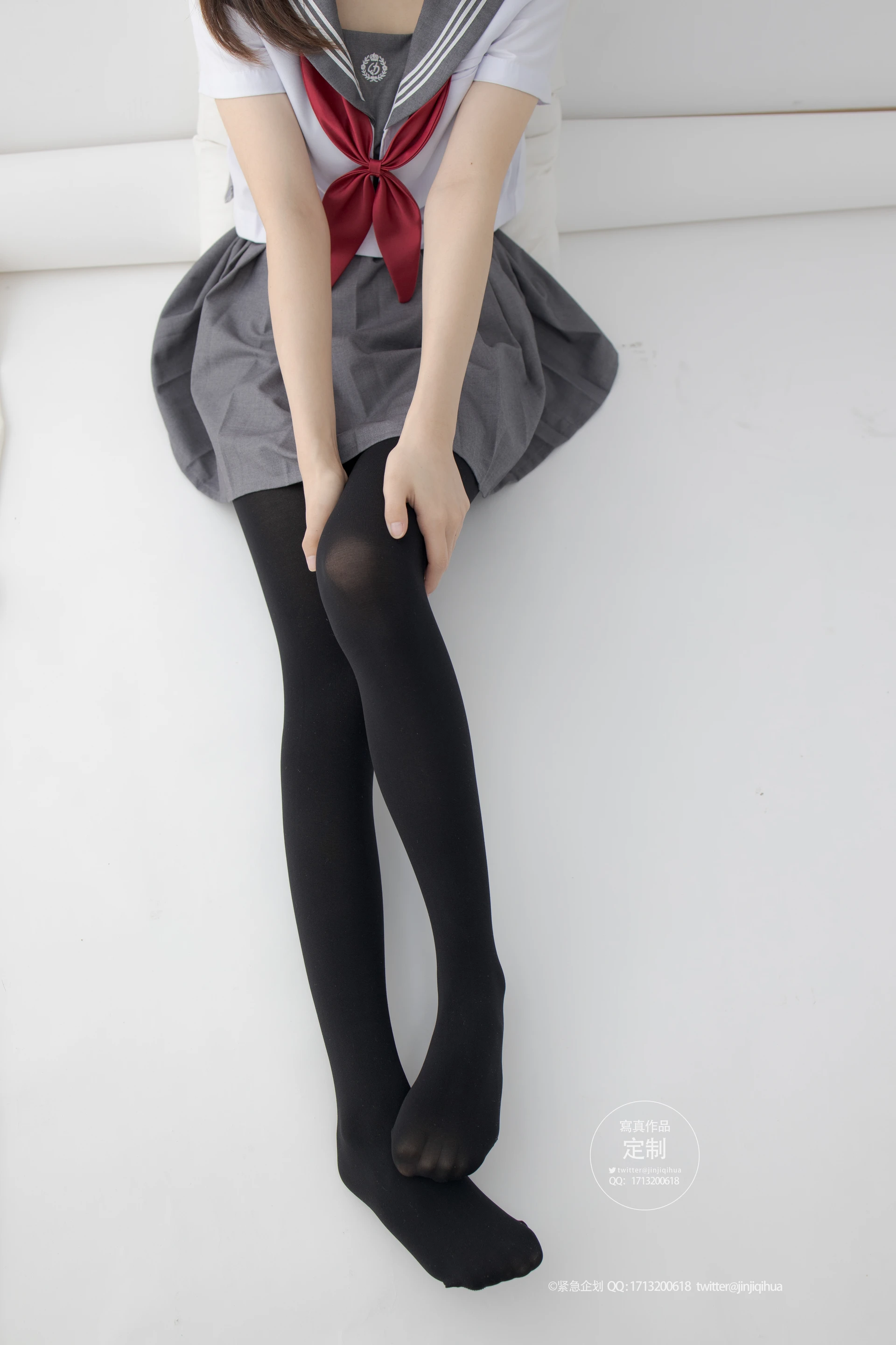 紧急企划 G-002 [60P-594M] 小奶糕MilkyJK, JK制服, 制服, 可爱, 学生装, 小奶糕Milky, 紧急企划, 美腿, 美足, 黑丝