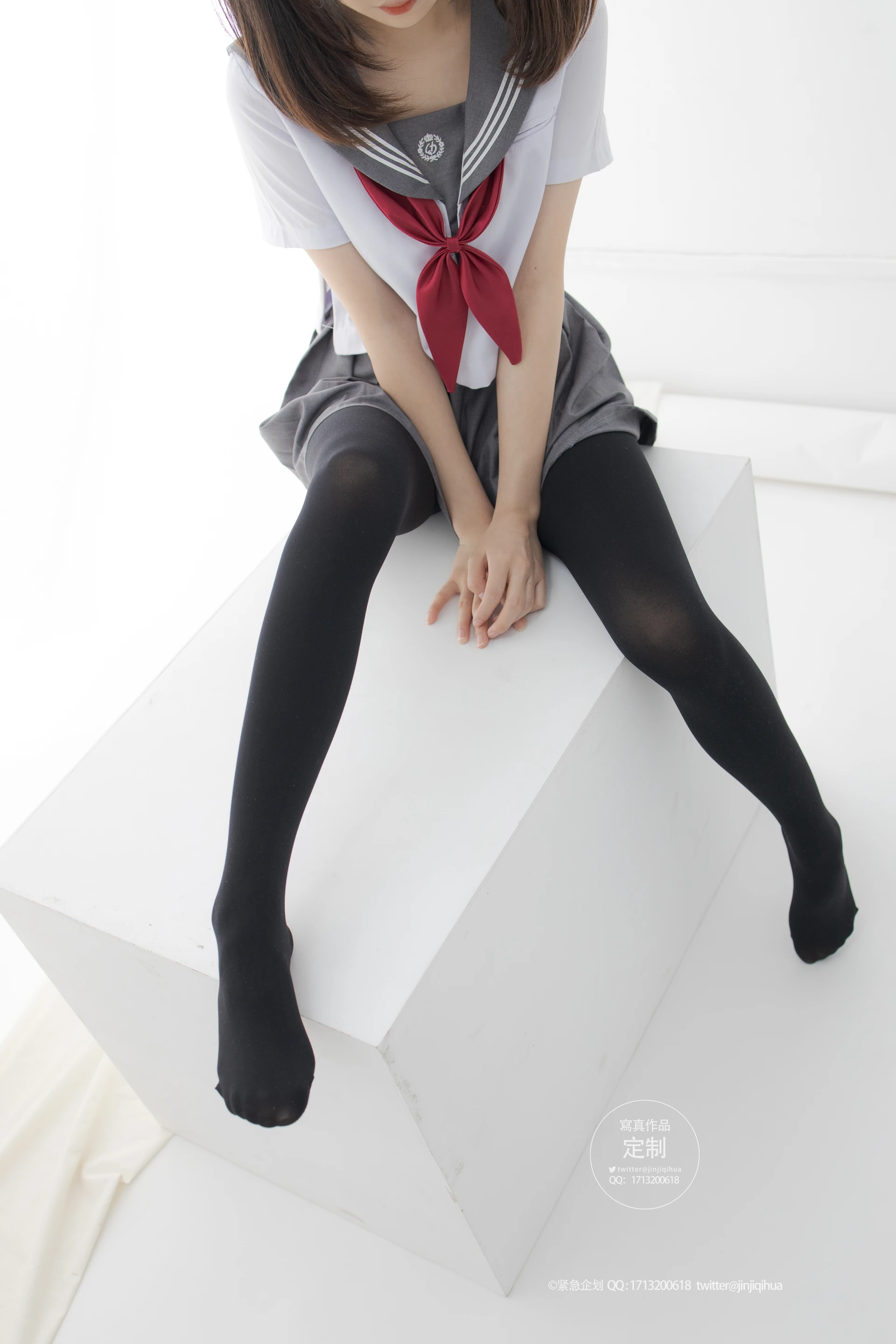 紧急企划 G-002 [60P-594M] 小奶糕MilkyJK, JK制服, 制服, 可爱, 学生装, 小奶糕Milky, 紧急企划, 美腿, 美足, 黑丝